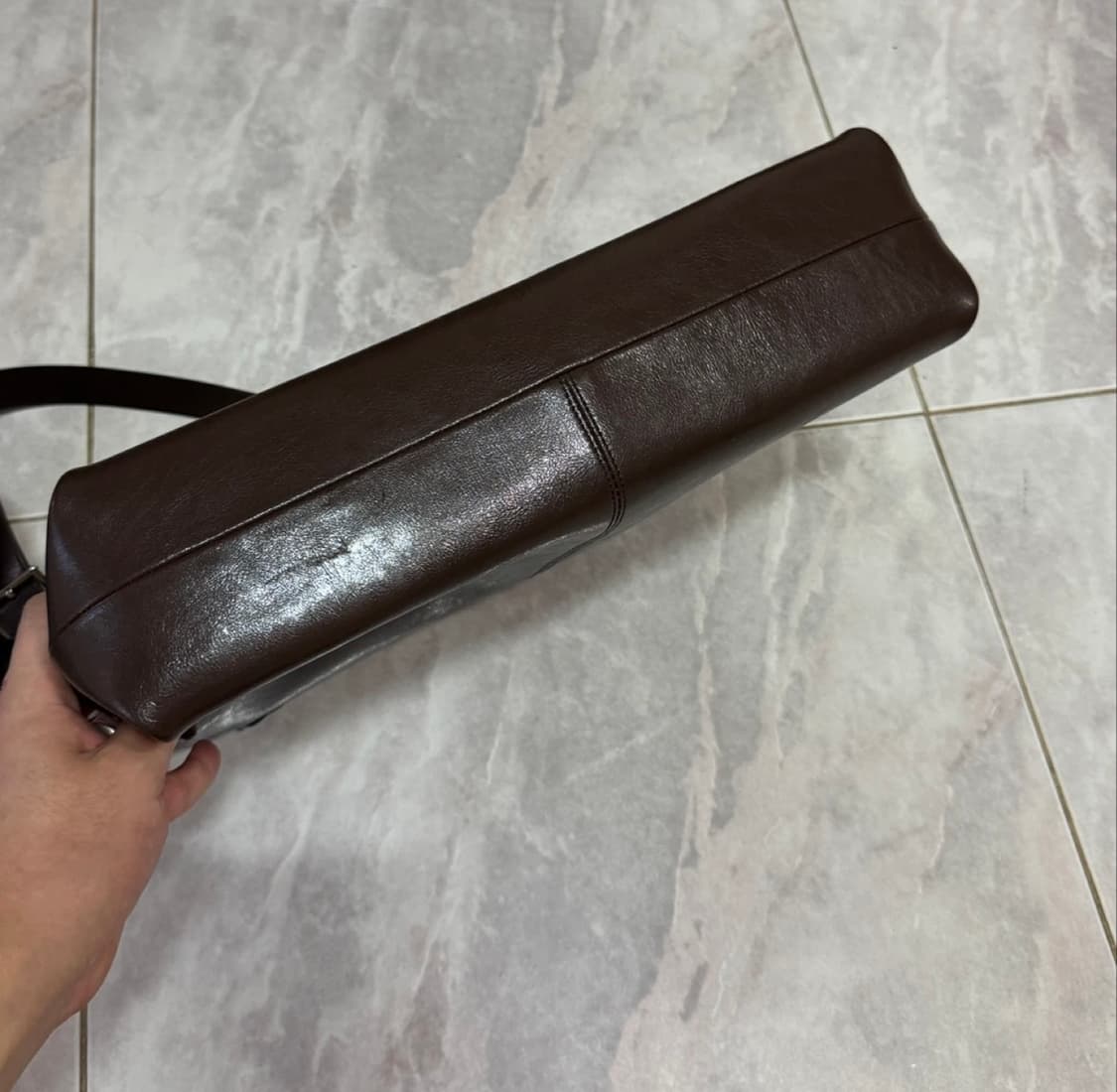 로서울 키키 (Kiki) 메신저백 링클드 브라운 상품이미지8