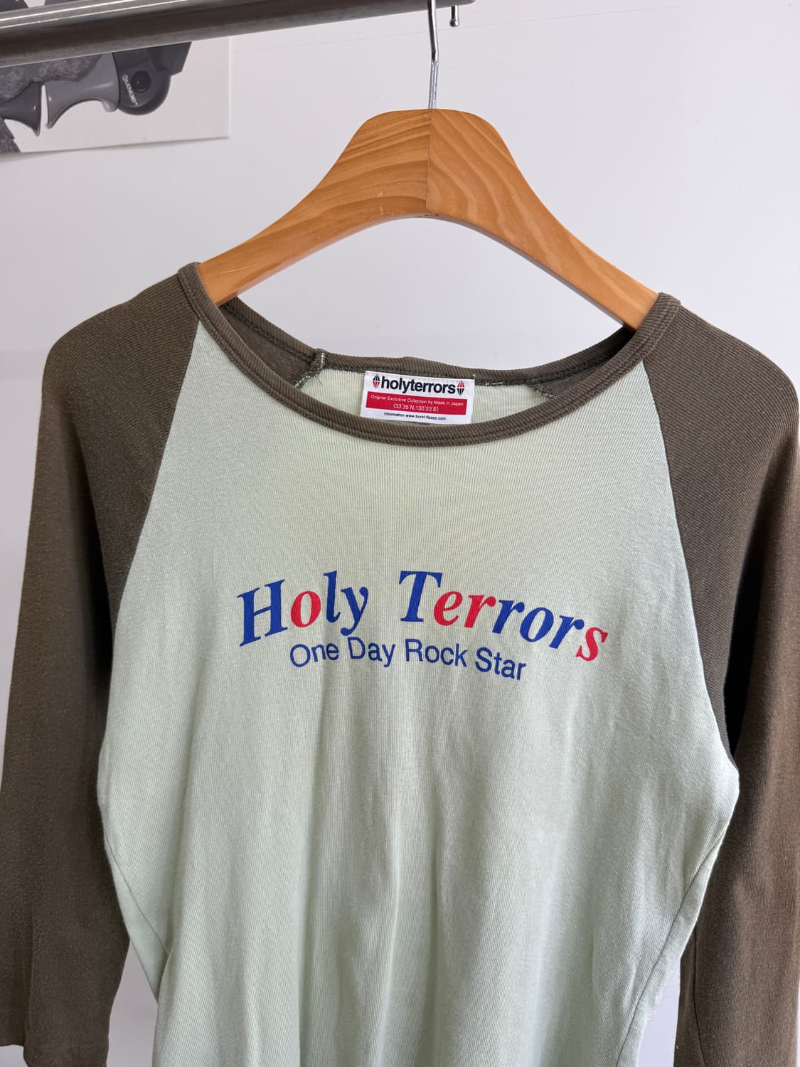 HOLY TERRORS (Made in USA) 래글런 티셔츠  상품이미지2