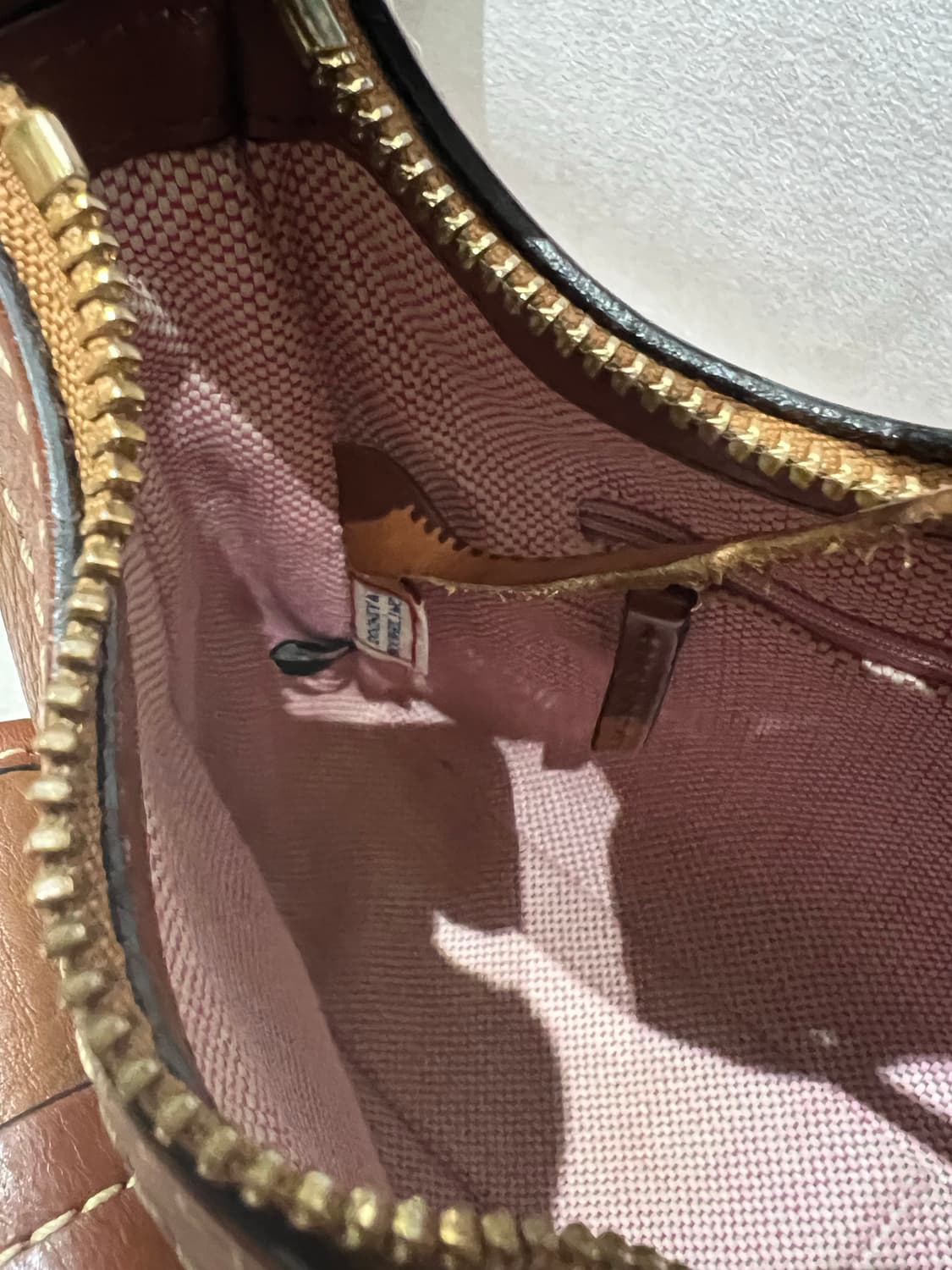 정품 투포켓 가죽숄더백 y2k 카멜브라운 코치 셀린 느낌 키링포함 상품이미지4