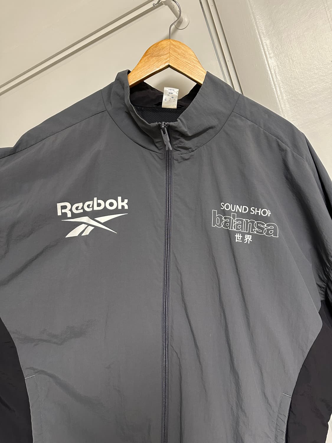 리복X발란사 트랙자켓 그레이 바람막이 상품이미지6