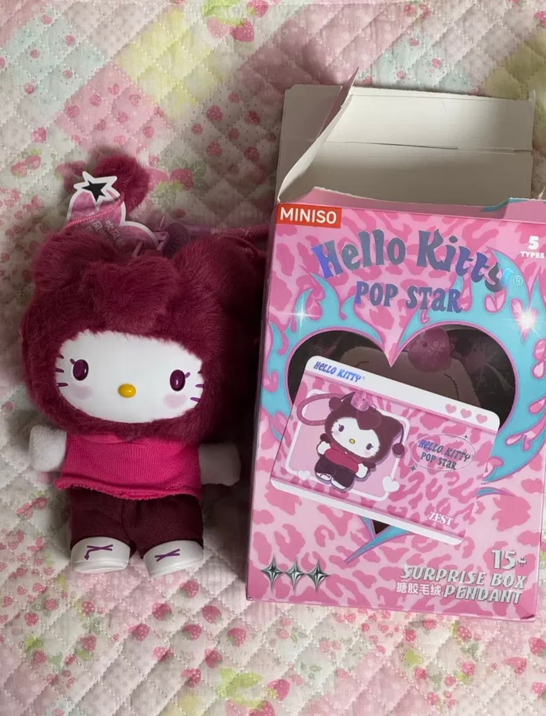 미니소 헬로키티 팝스타 제스트 인형 키링 상품이미지1