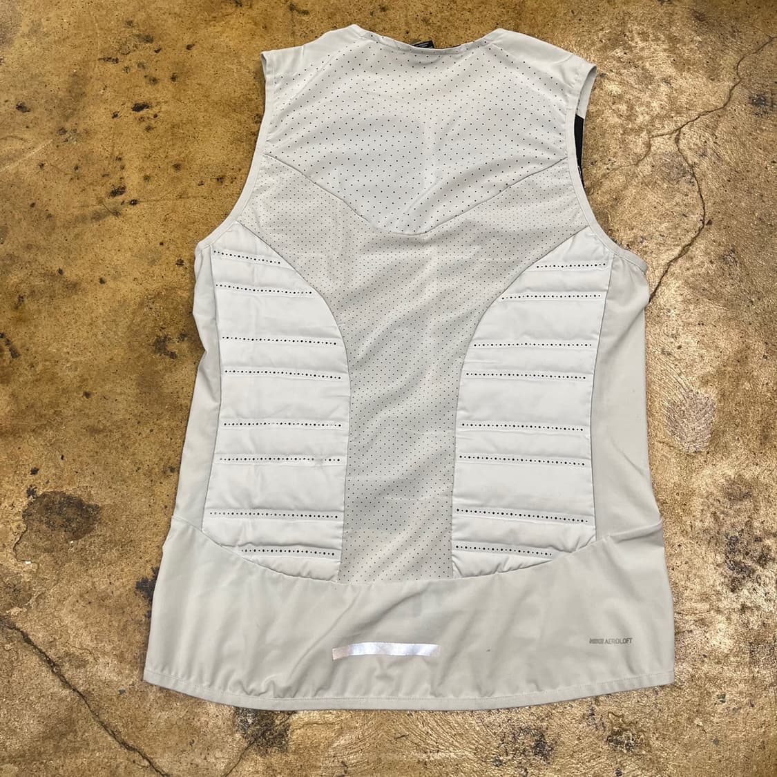 [정품/95,m] 나이키 러닝 에어로로프트 패딩 베스트 b14 상품이미지3