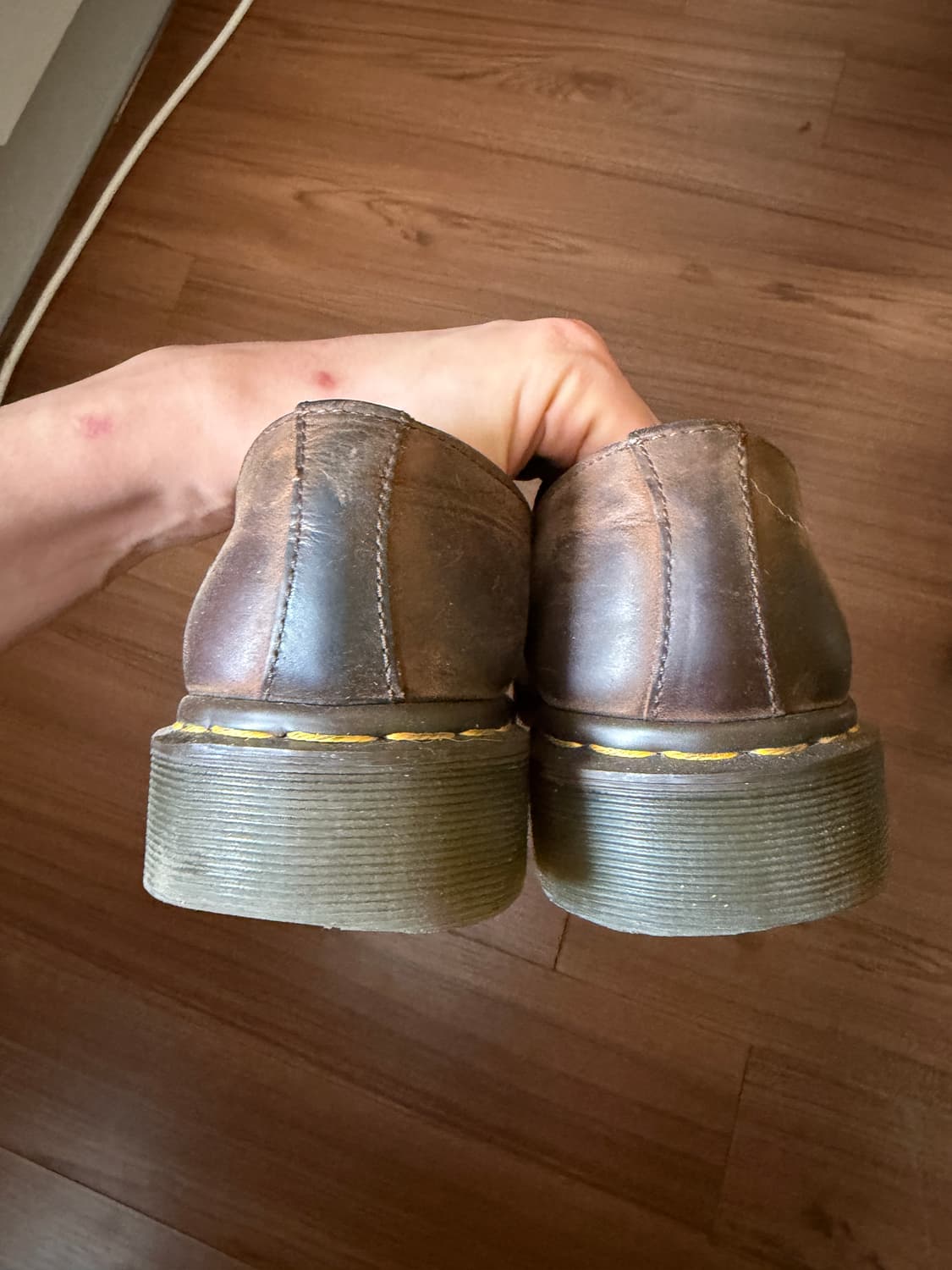 닥터마틴 1461 벡스 크레이지 홀스 다크 브라운 상품이미지3