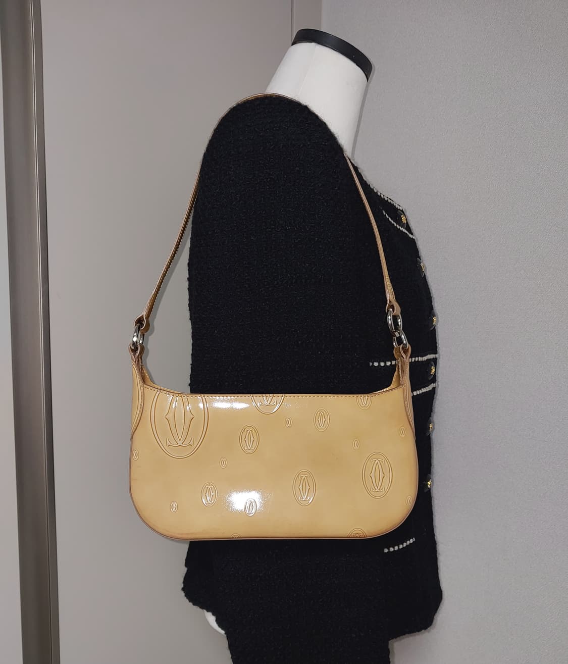 까르띠에 해피 버스데이 포쉐트 미니백 베이지 상품이미지1