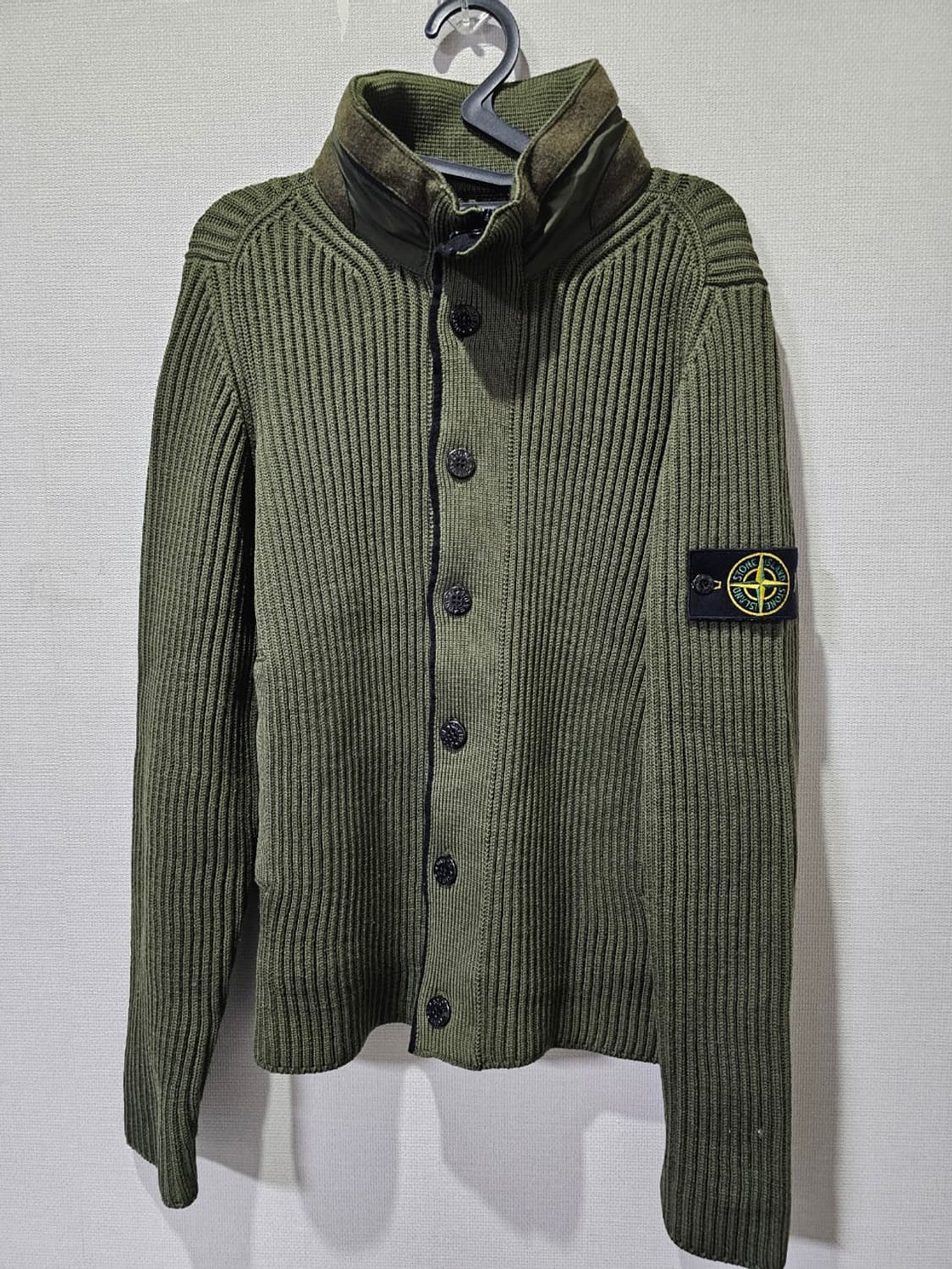 정품 스톤아일랜드 카키 헤비 가디건 90 / S (후드내장) 상품이미지1