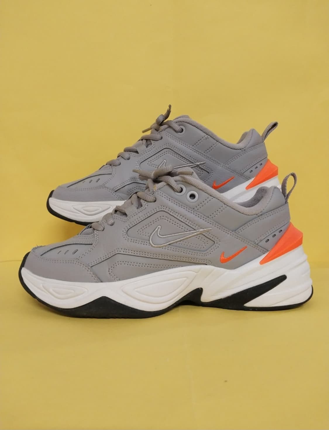 여성 나이키 M2K 테크노 아트모스피어 그레이 팬텀 운동화 (240) 상품이미지1