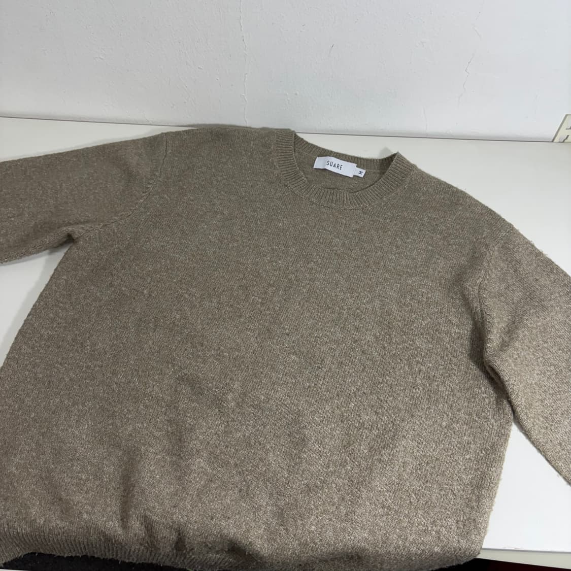 M 100 수아레 라이트브라운 루즈오버핏 라운드니트 상품이미지2