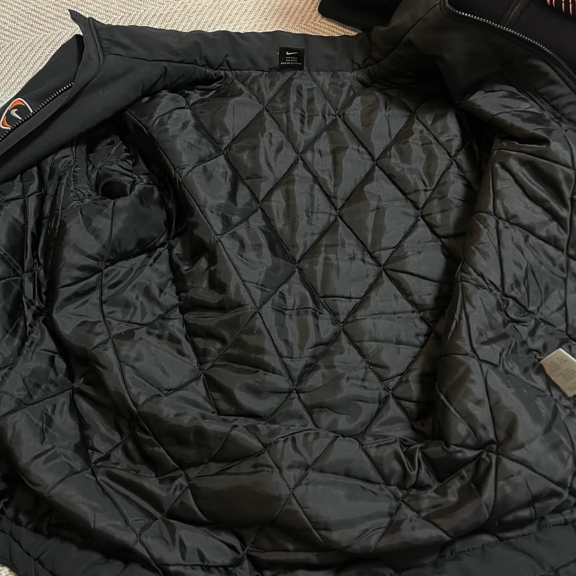 [정품] 나이키 블랙 오렌지포인트 누빔 두툼 점퍼 [ L ] 상품이미지7
