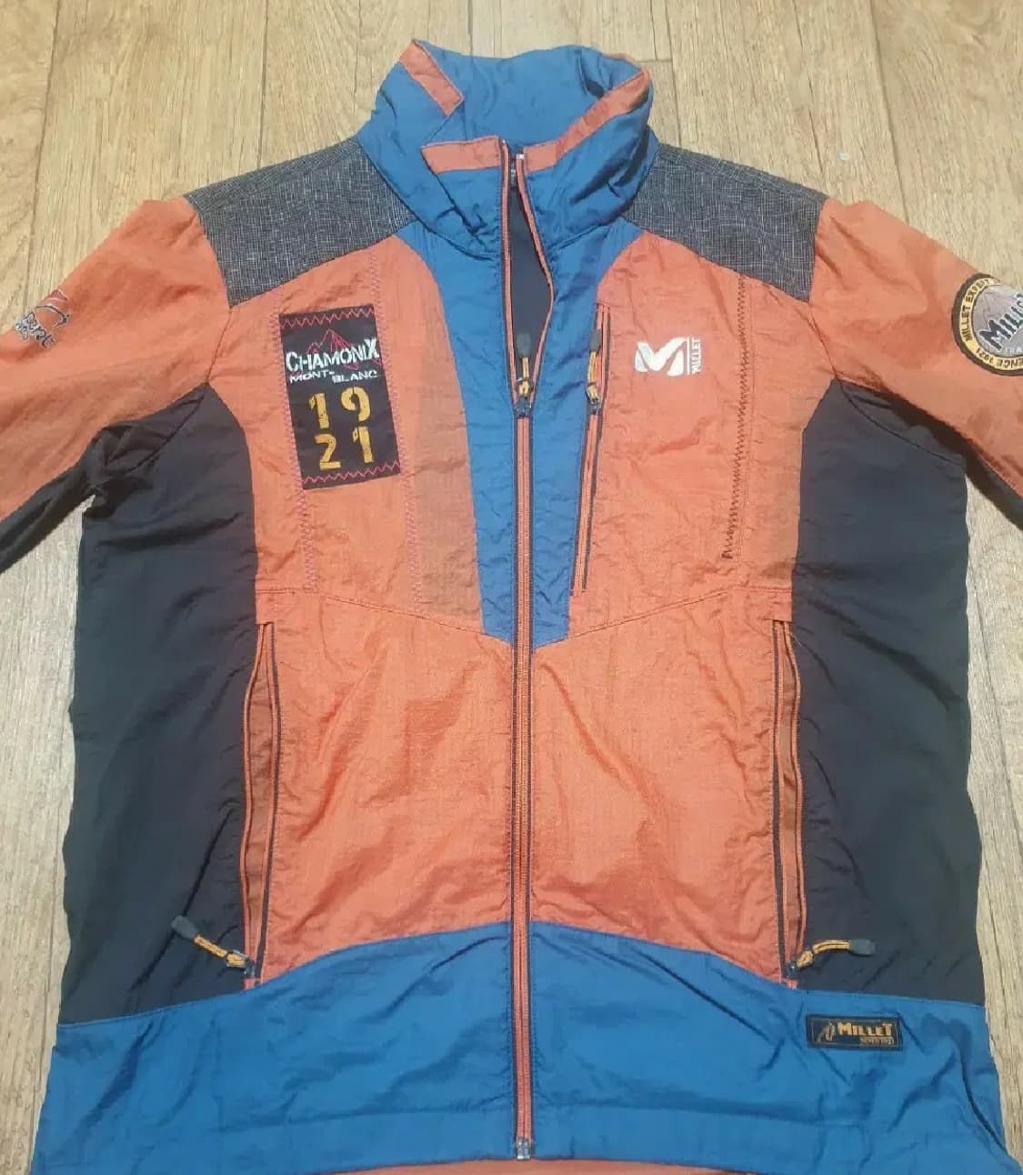 밀레 아웃도어 바람막이 95 사이즈입니다 상품이미지1