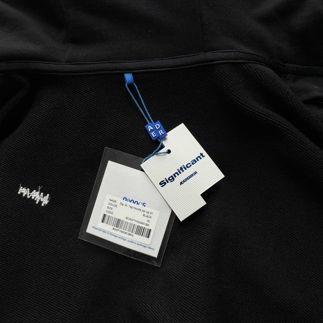 아더에러 시그니피컨트 TRS/BL 태그 후드 집업 01  상품이미지4