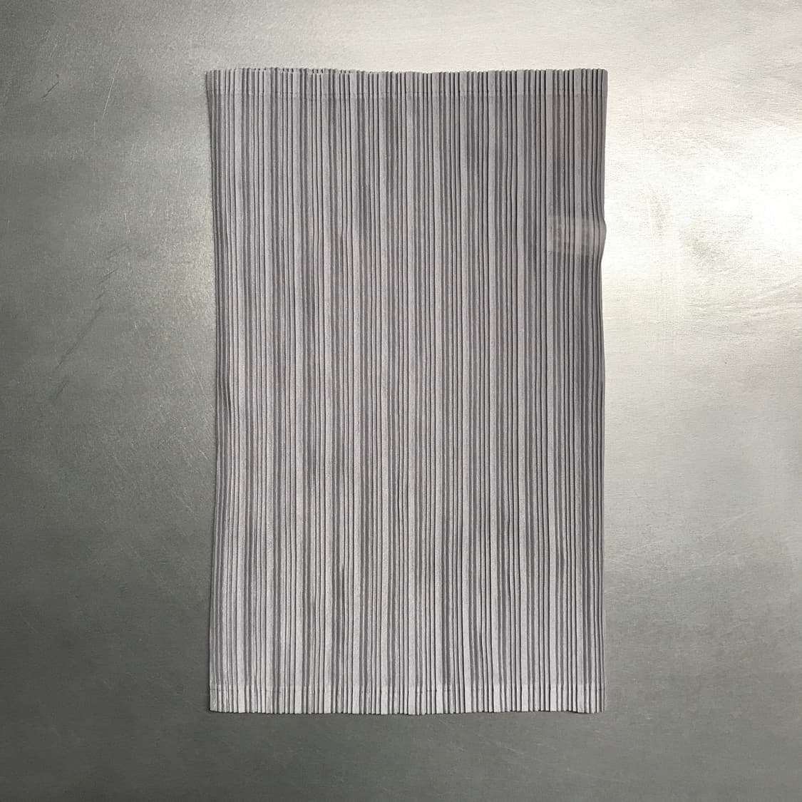 이세이 미야케 플리츠 플리즈 넥워머 그레이 상품이미지2