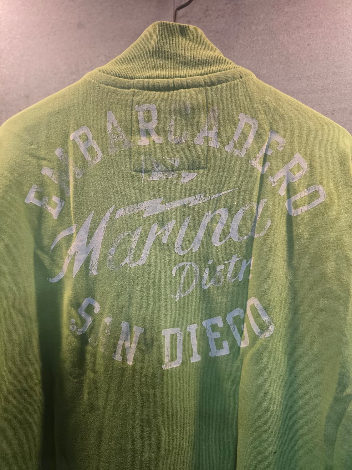 타임아웃 집업. 라임색. 미착. 상품이미지8