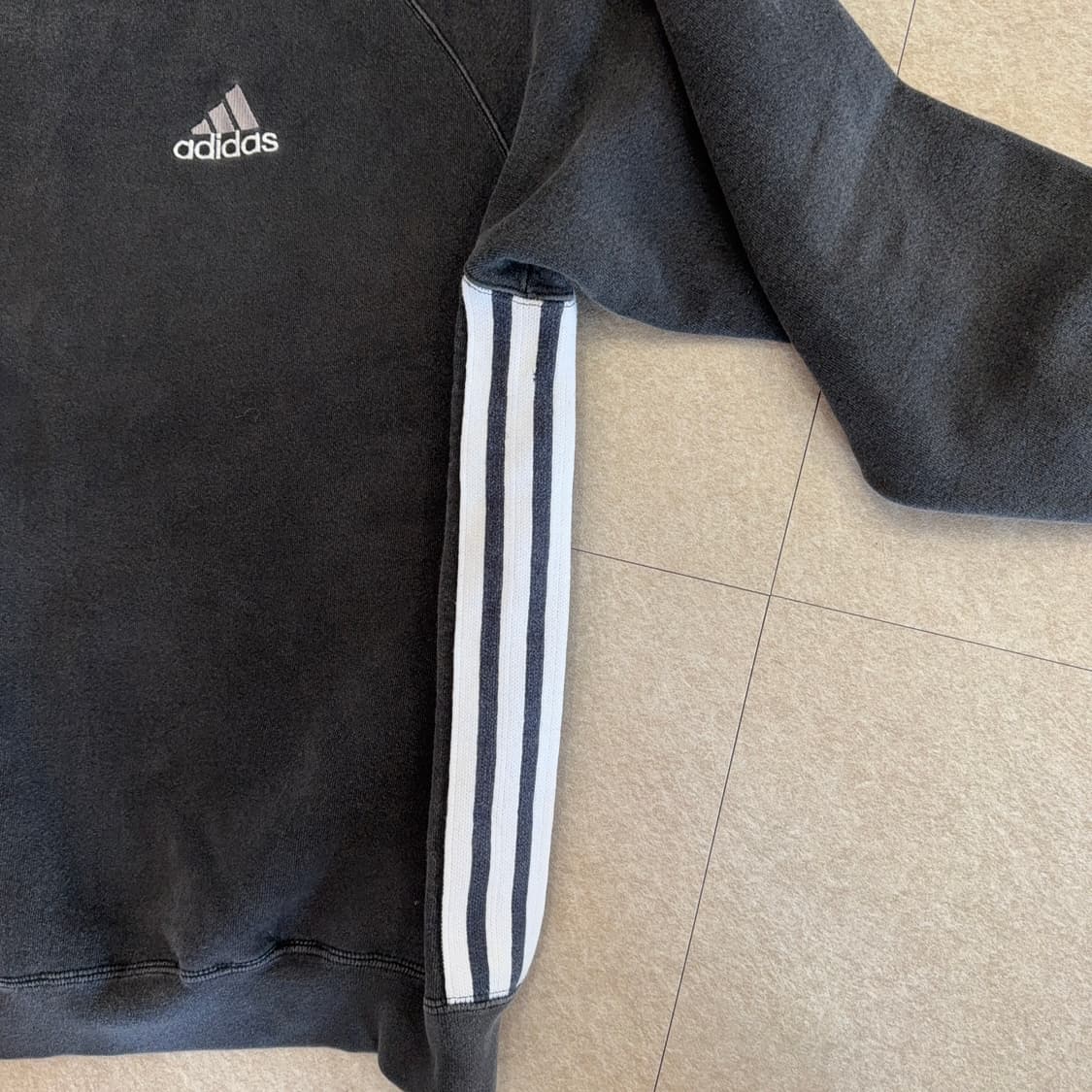 90s 아디다스 페이드 스웻셔츠 상품이미지2