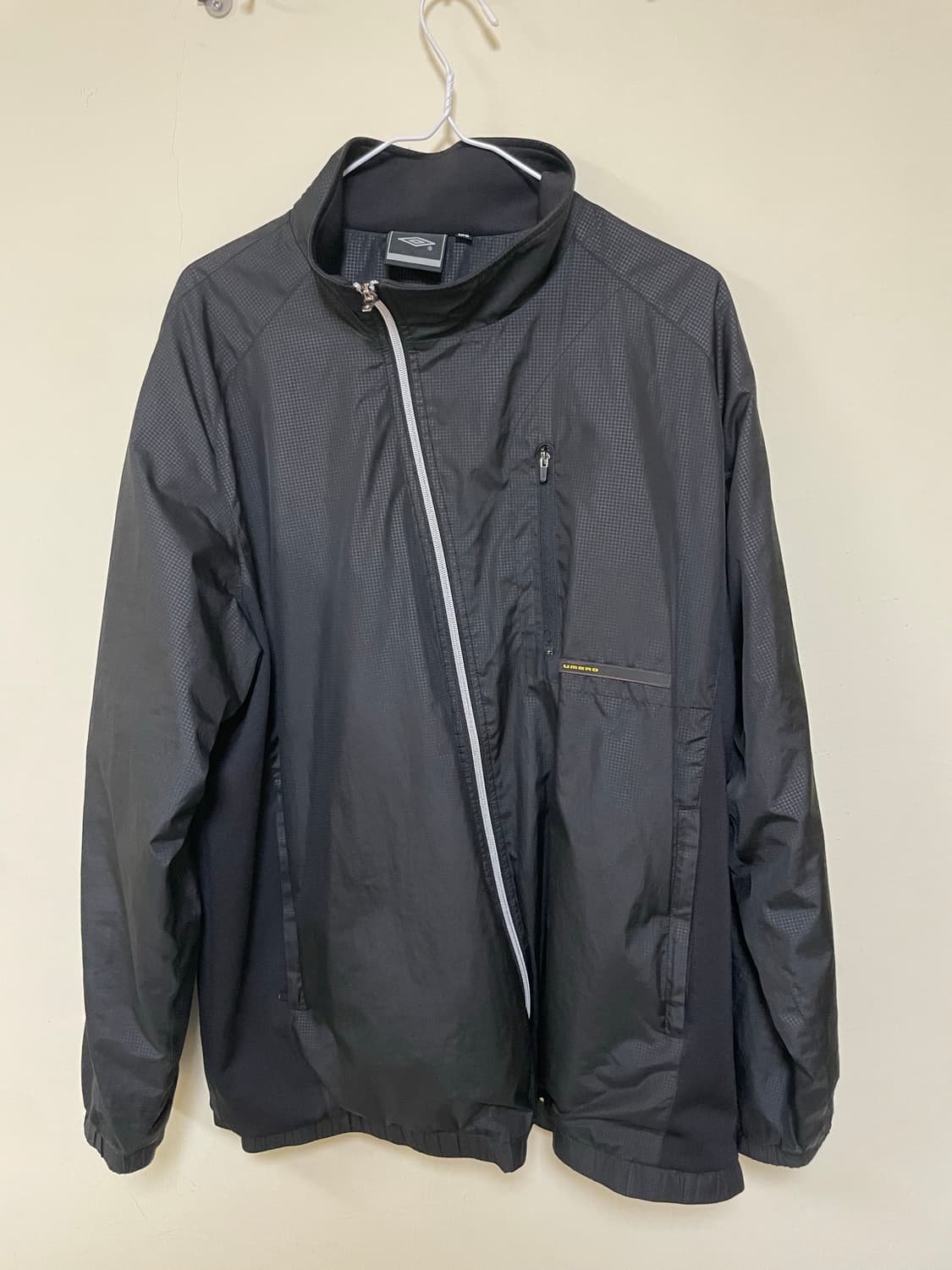 엄브로 바람막이 상품이미지1