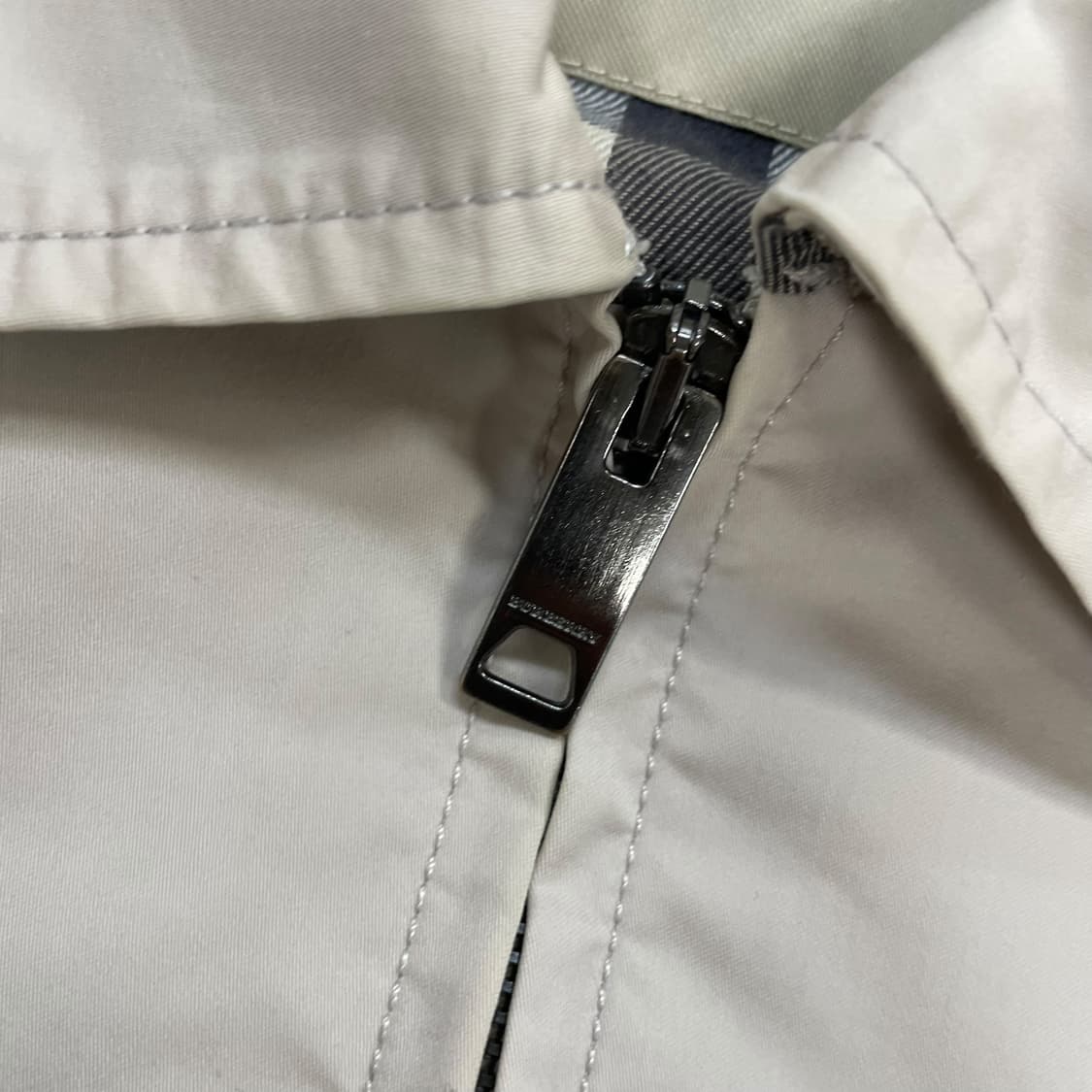 버버리 Burberry 기마 자수 로고 블루종 자켓 베이지 상품이미지3