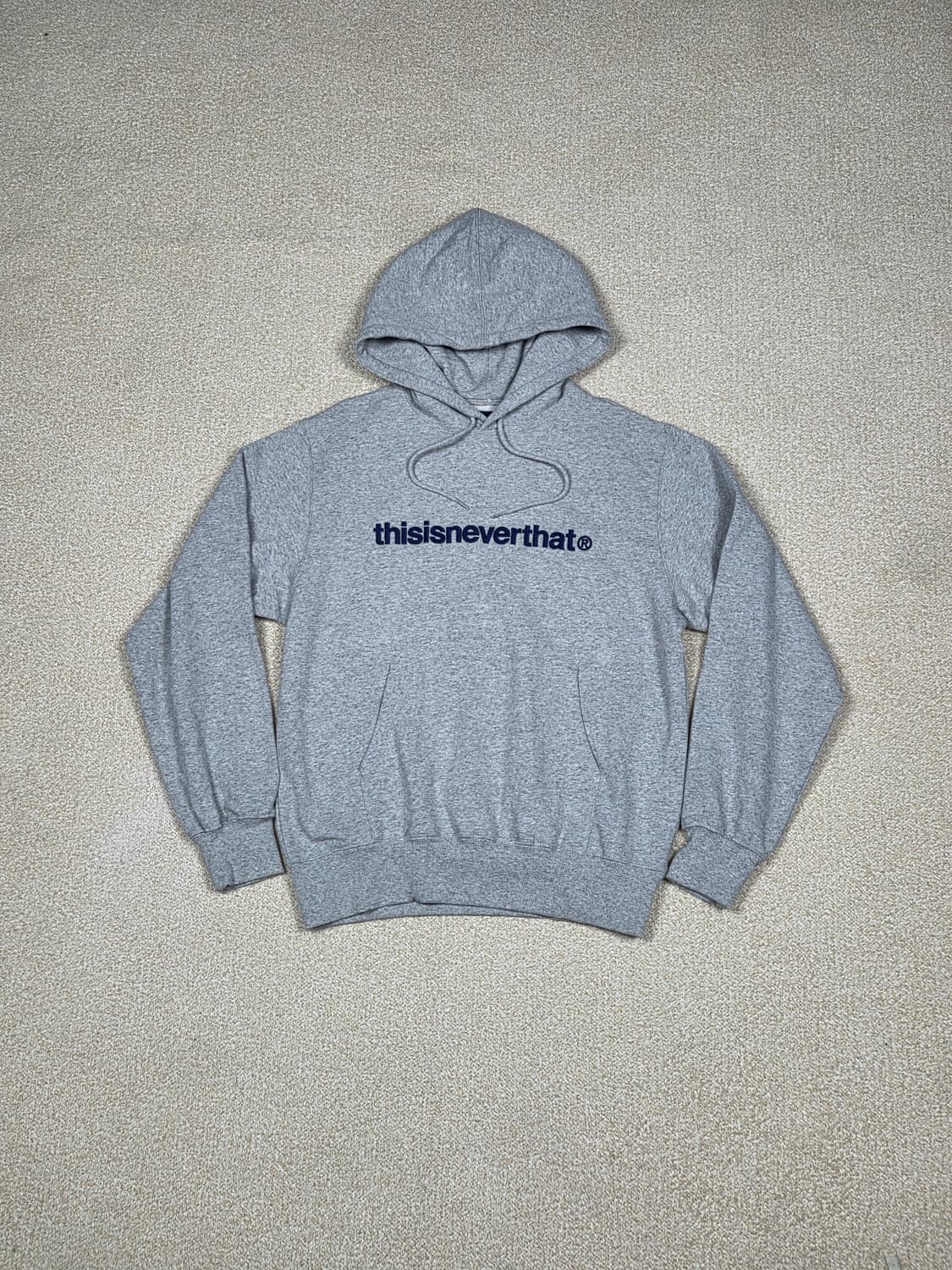 [디스이즈네버댓] T-로고 후드티 | 00273 상품이미지1