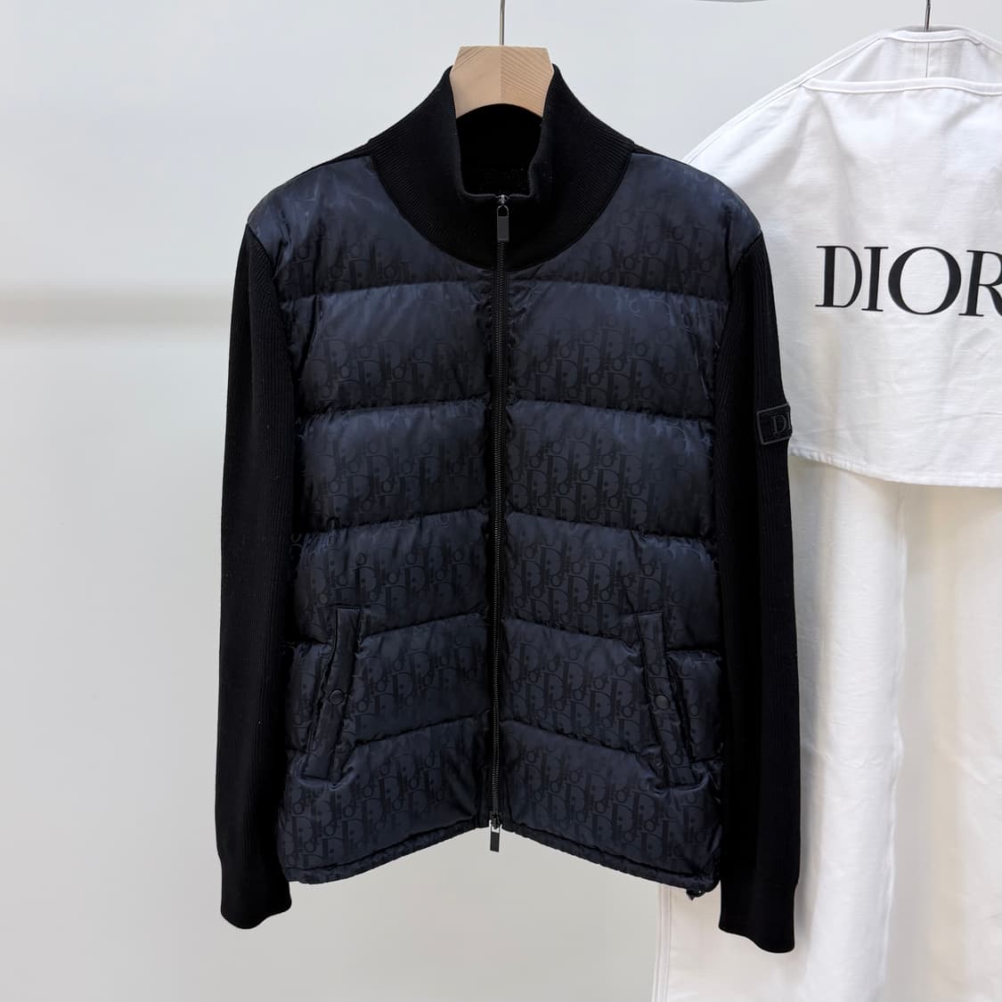 [S+급/S] 디올 오블리크 니트패딩 블랙 풀구성 상품이미지1