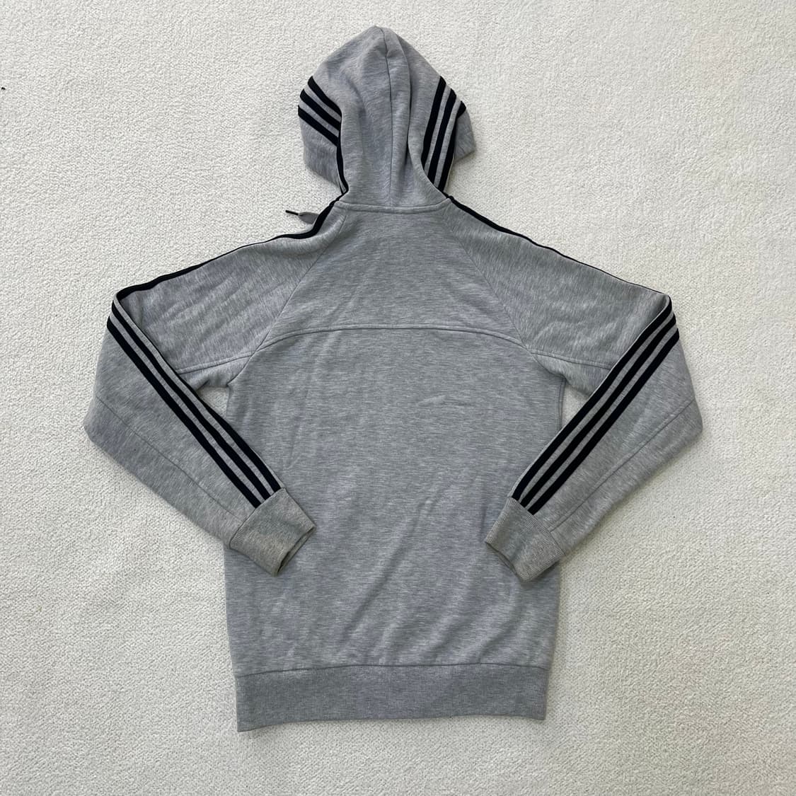 90 아디다스 에센셜 후드 집업 0316M 상품이미지4