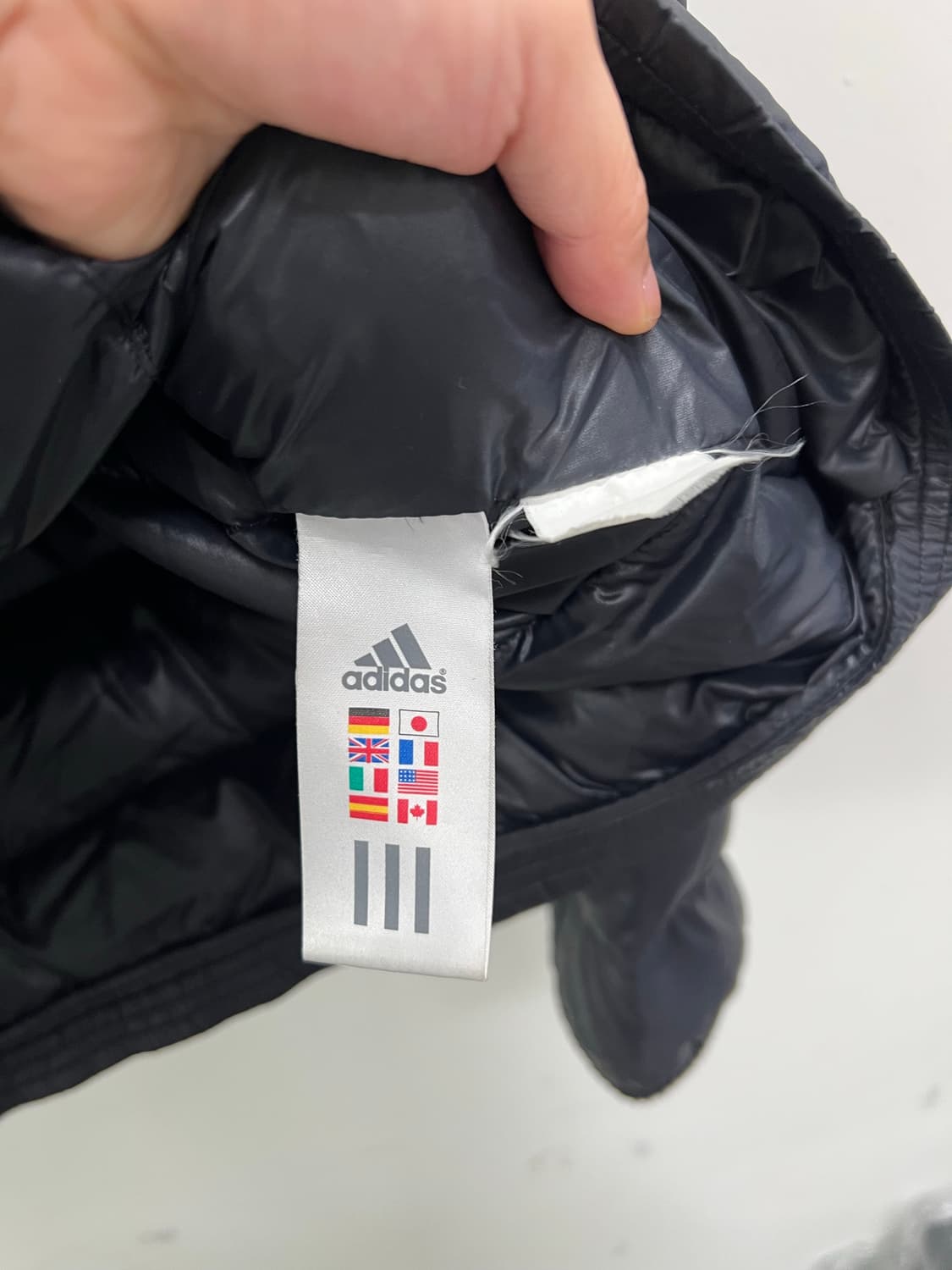 아디다스 올드스쿨 경량 패딩 블랙 상품이미지6
