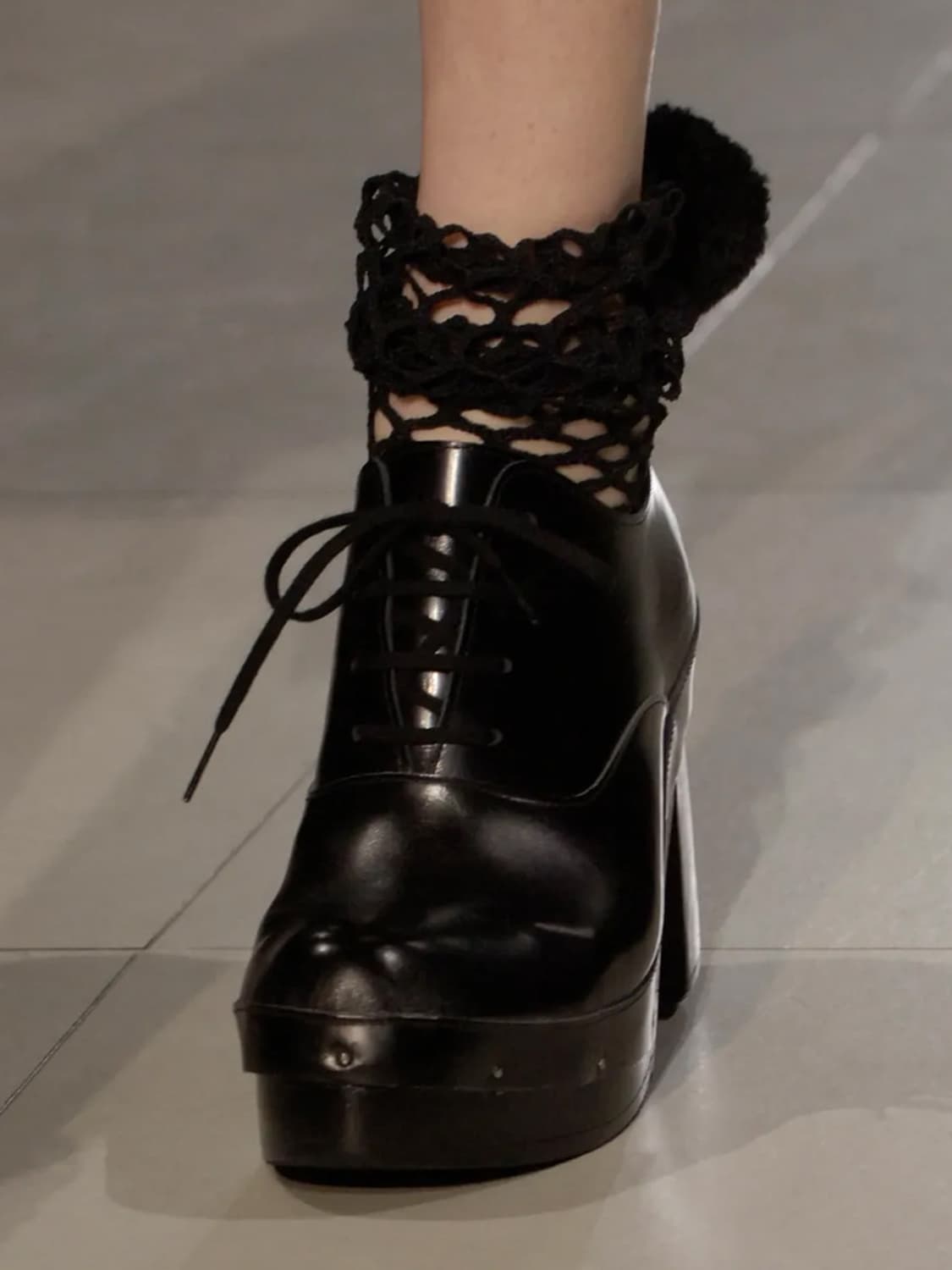 Comme des Garçons  꼼데가르송 레이스업 클로그 / 37 상품이미지2