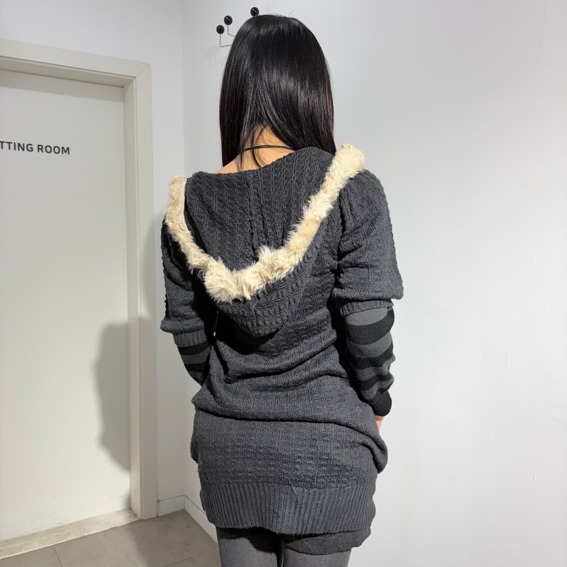 Olive des olive 차콜 퍼 후드 니트 원피스 상품이미지4