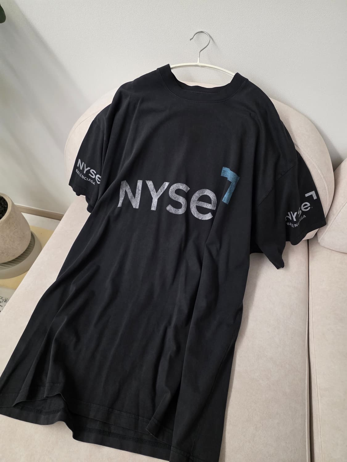 [4]발렌시아가 nyse 한정판 오버사이즈 블랙 티셔츠 상품이미지1