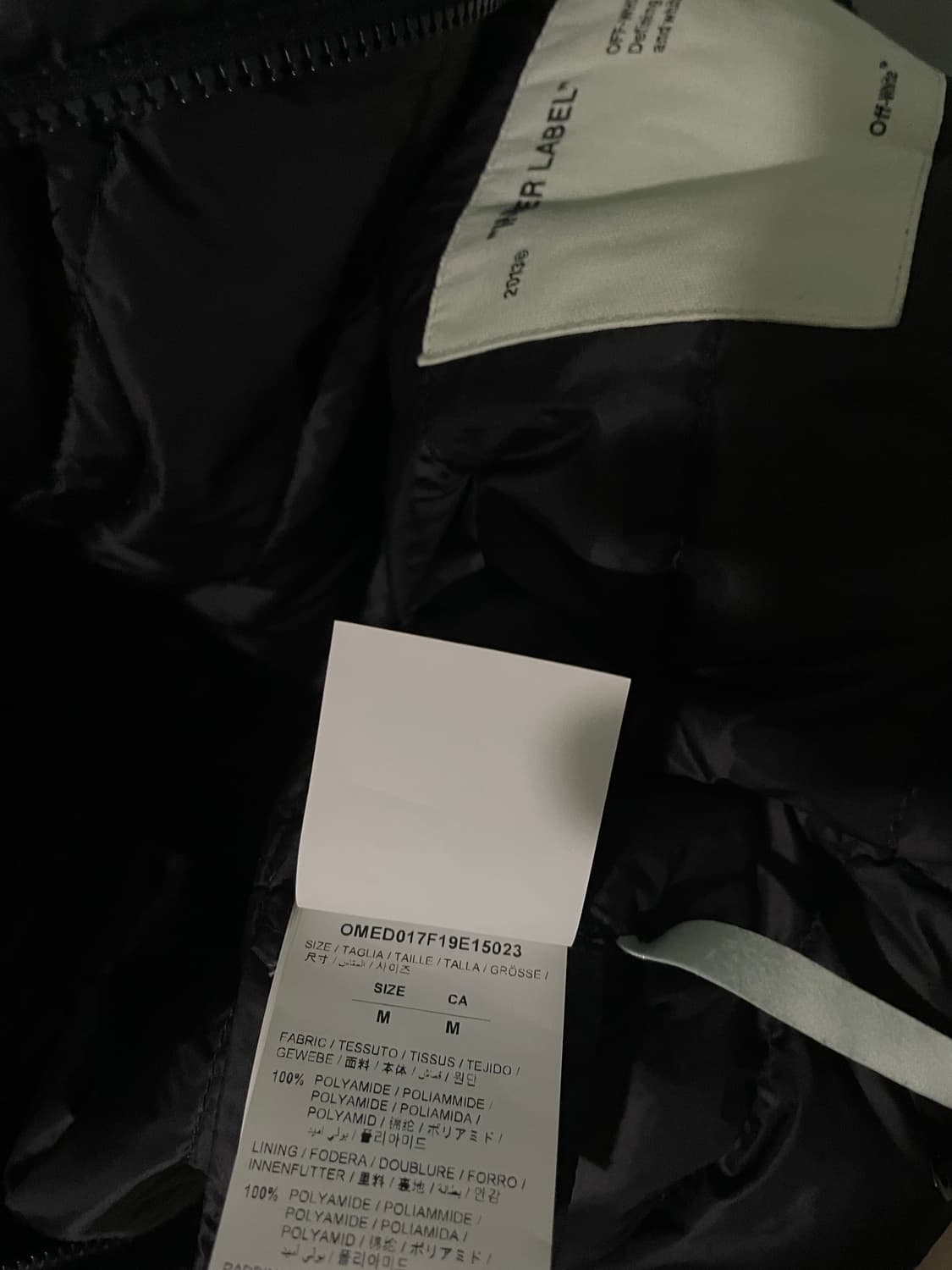 오프화이트 경량패딩 상품이미지3