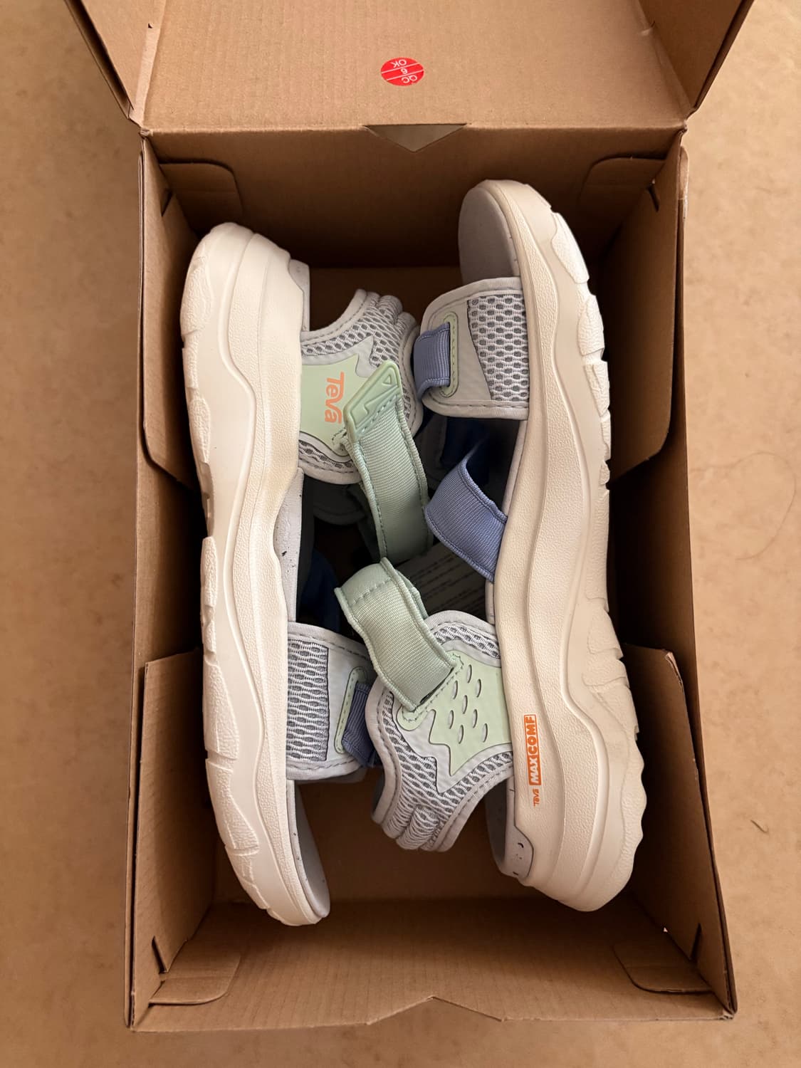 테바 자이믹 샌들 240 새상품 여성 상품이미지1