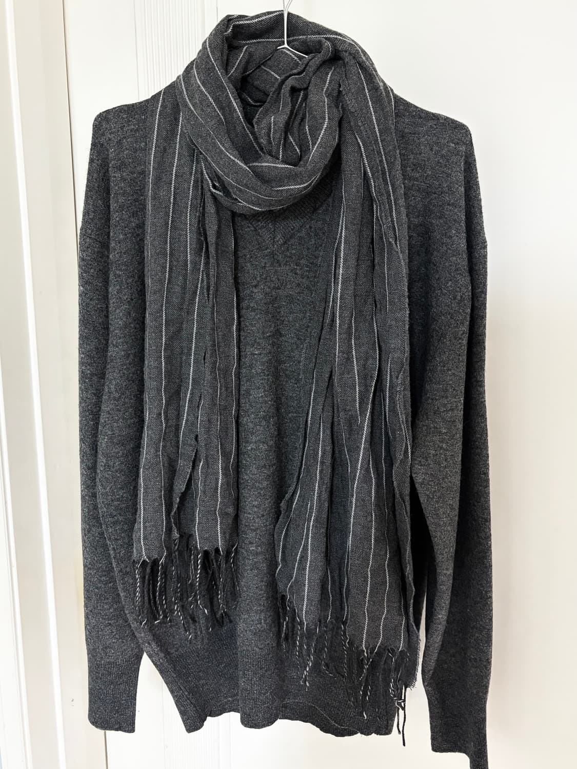 다나카 옴므(田中オム) 브이넥 니트 상품이미지1