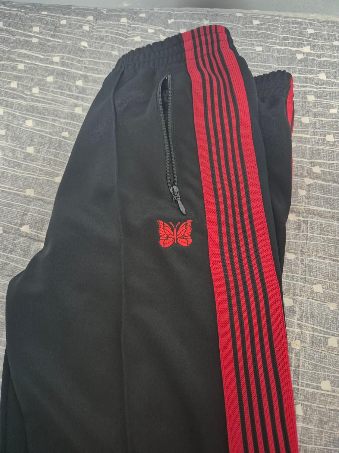 니들스 스트레이트 트랙팬츠 검빨 상품이미지2