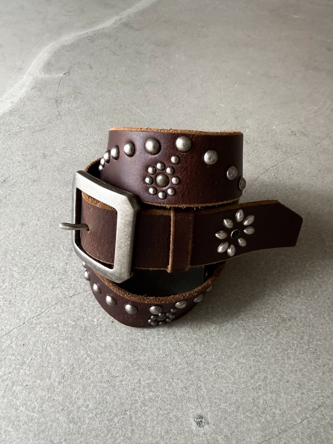 Vintage Flower Studded Leather Belt 상품이미지1
