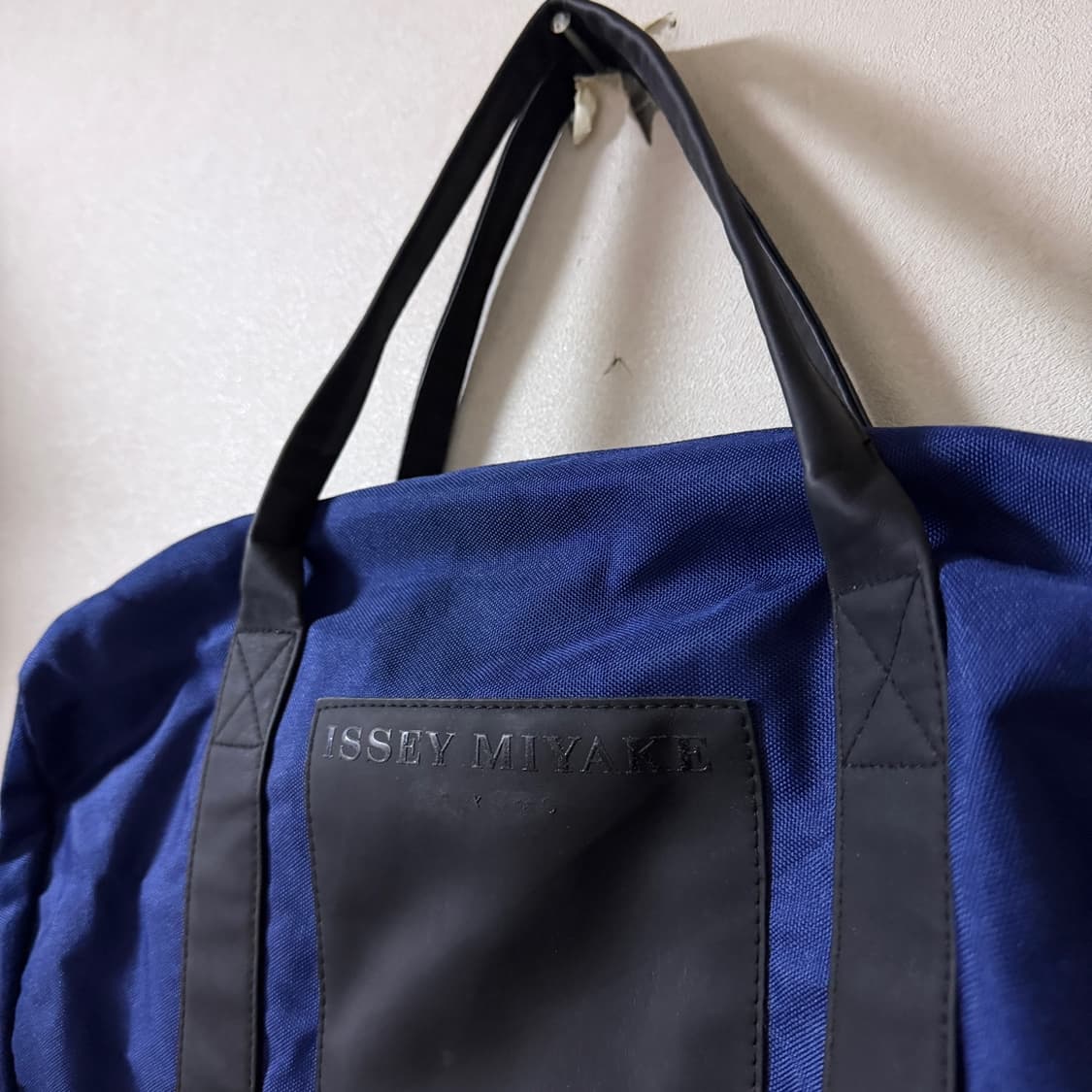 이세이미야케 퍼퓸 토트&크로스백 상품이미지3