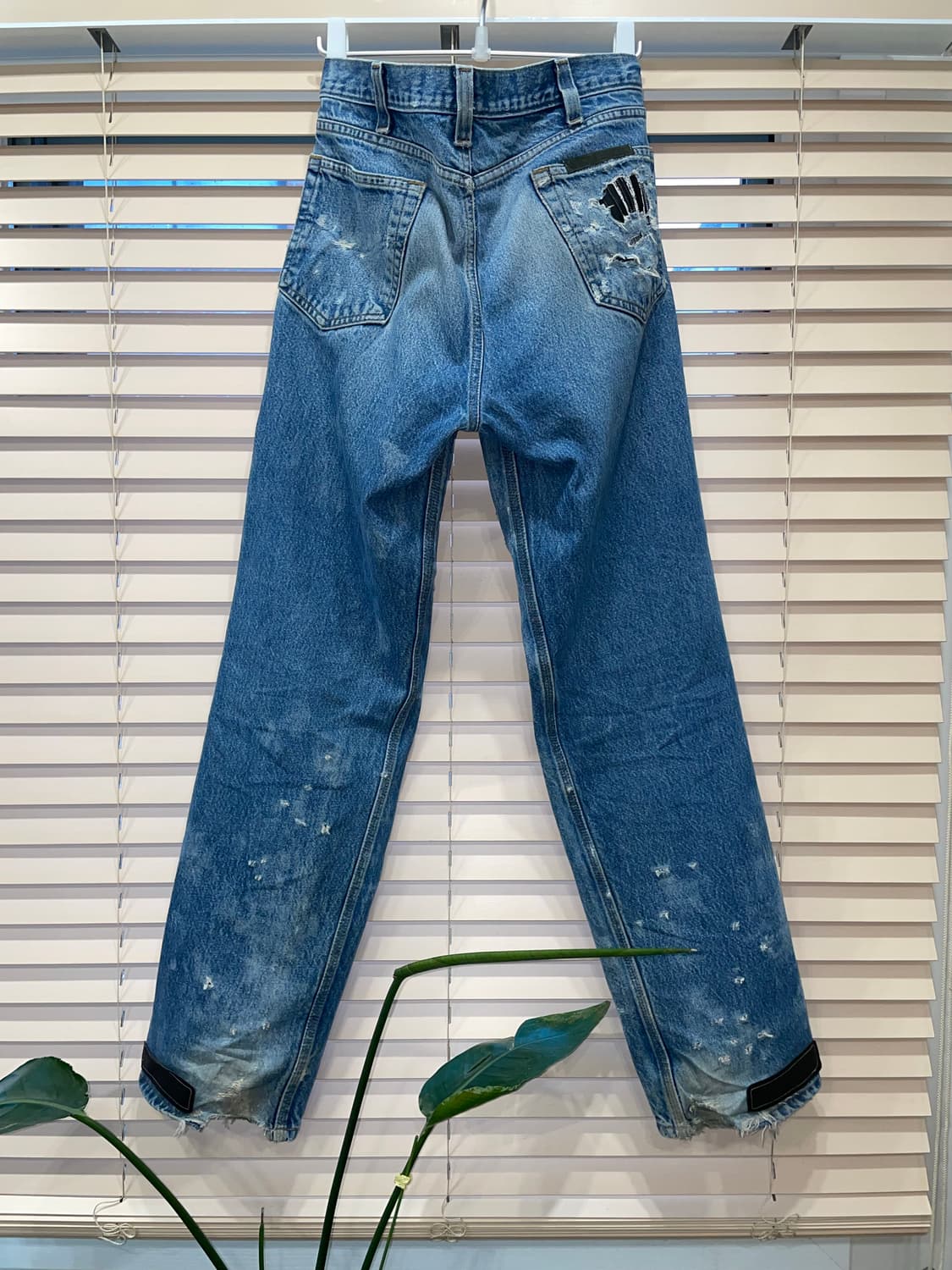 Gm Atelier-battleworn ripped denim 상품이미지5