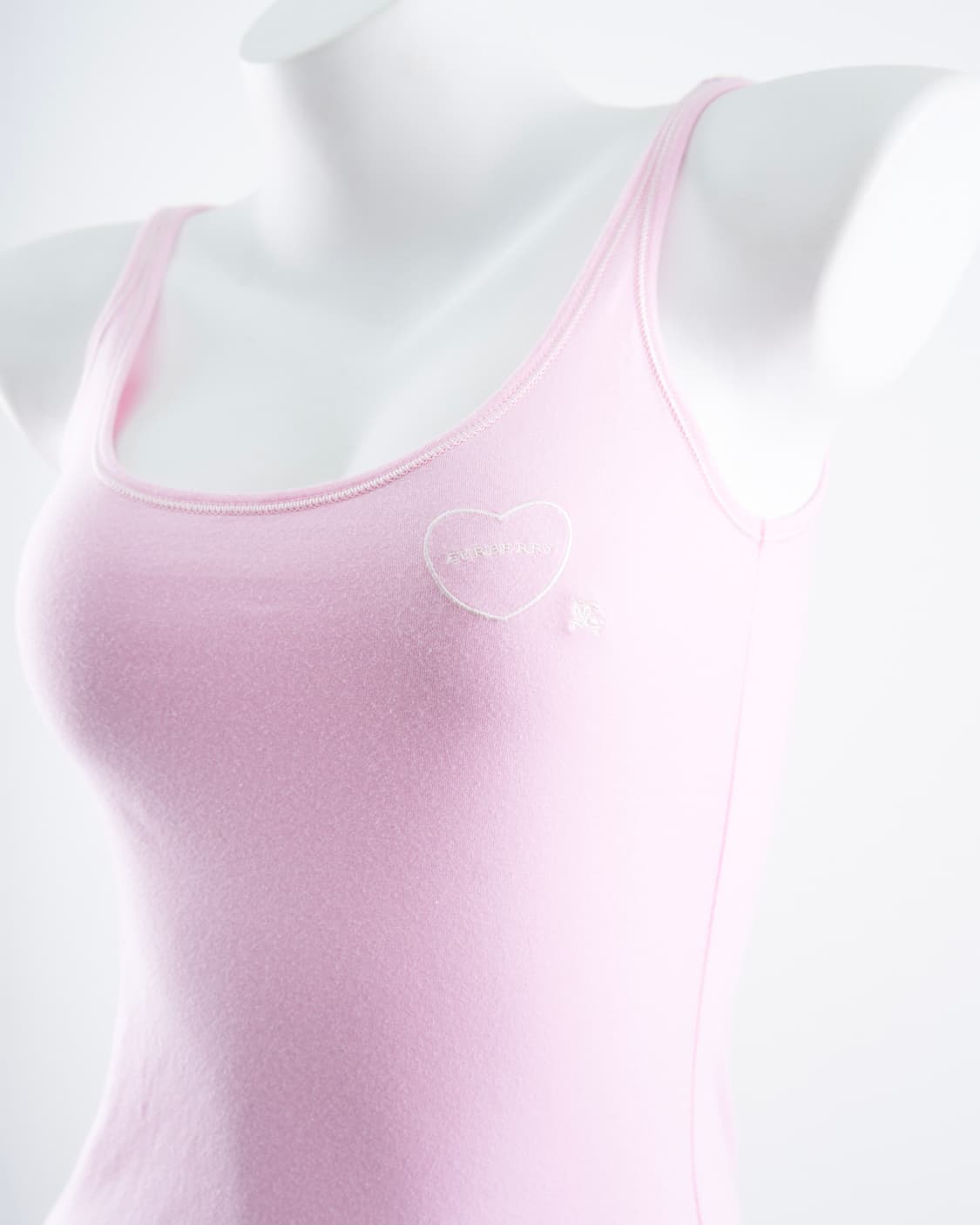 Burberry 블루라벨 하트 패치 민소매 슬리블리스 상품이미지4