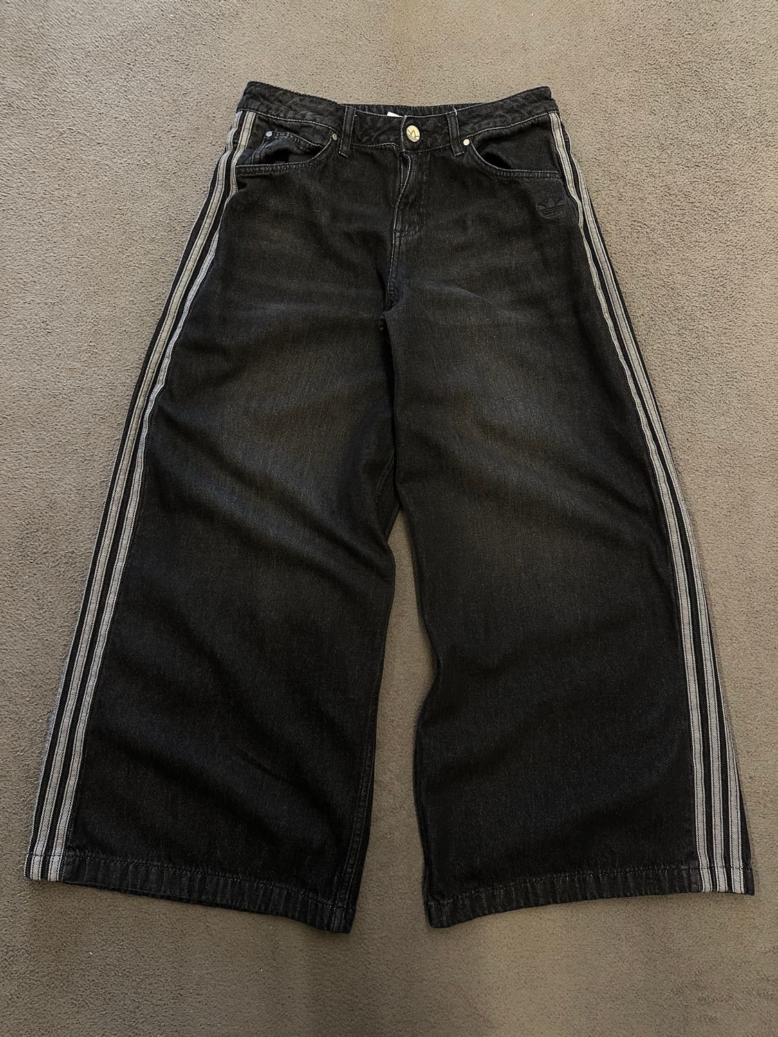 아디다스 아딜레늄 와이드 데님 처분  상품이미지1