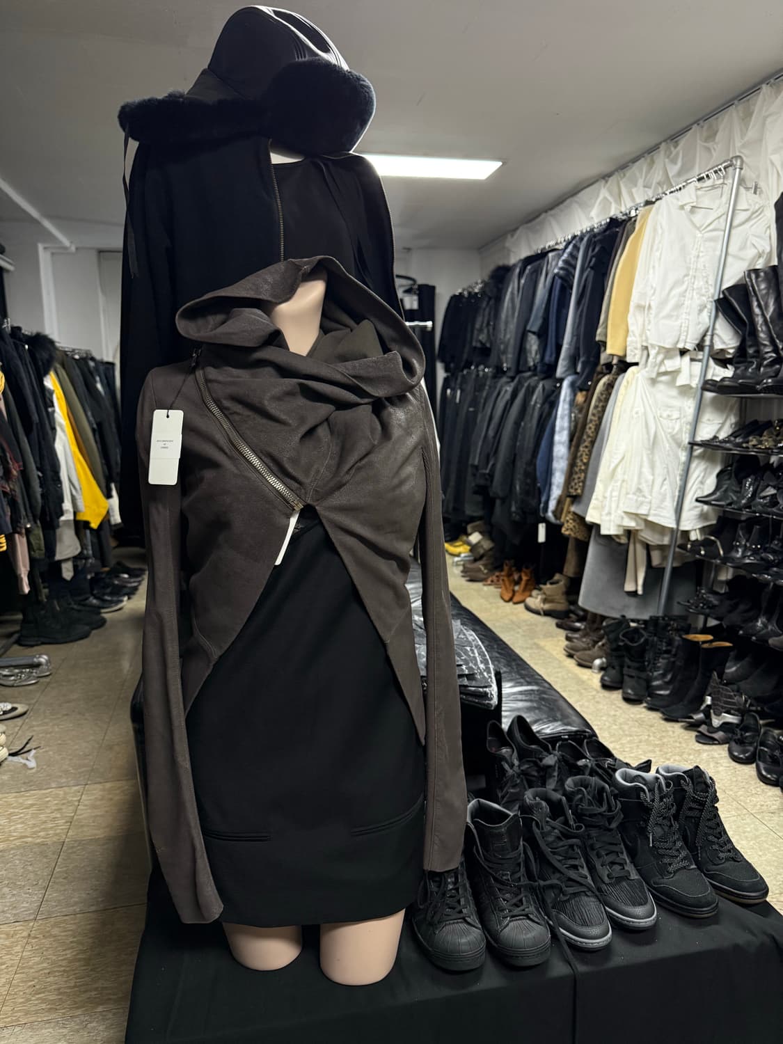 바잉 일정 및 오프라인 쇼룸 운영 공지 상품이미지1