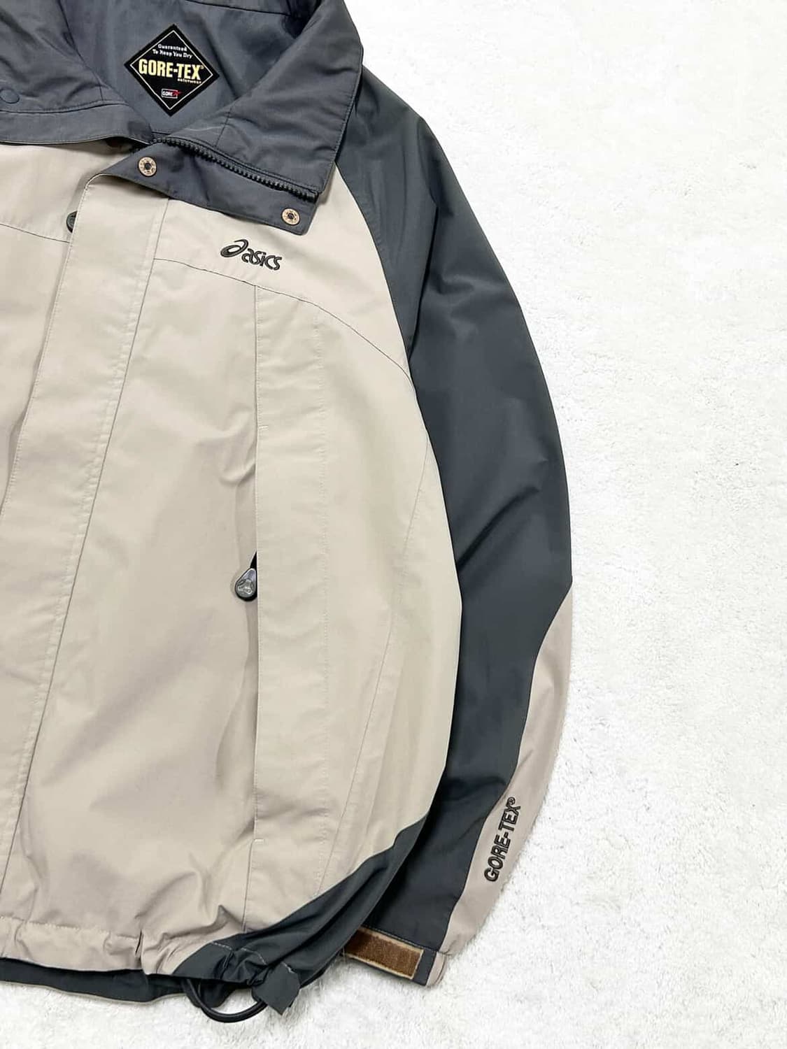 아식스 00‘s 고어텍스 베이지 배색 바람막이 상품이미지7