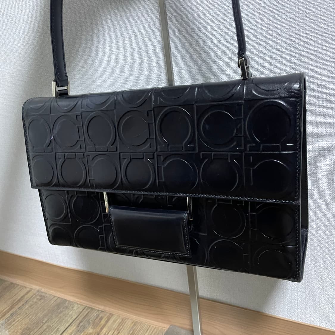 페라가모 간치니 미니 숄더&토트백 상품이미지2