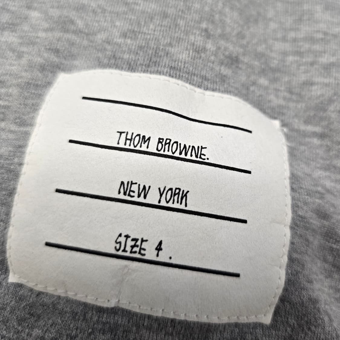 톰브라운 포켓 반팔 티셔츠 4사이즈 105 판매 상품이미지2