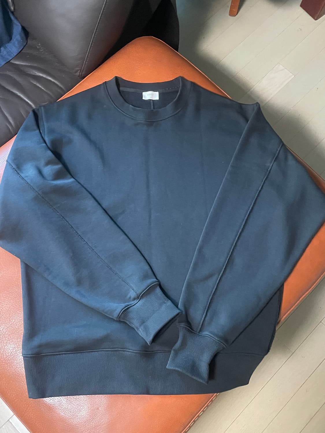 쿠어 맨투맨 블랙 상품이미지1