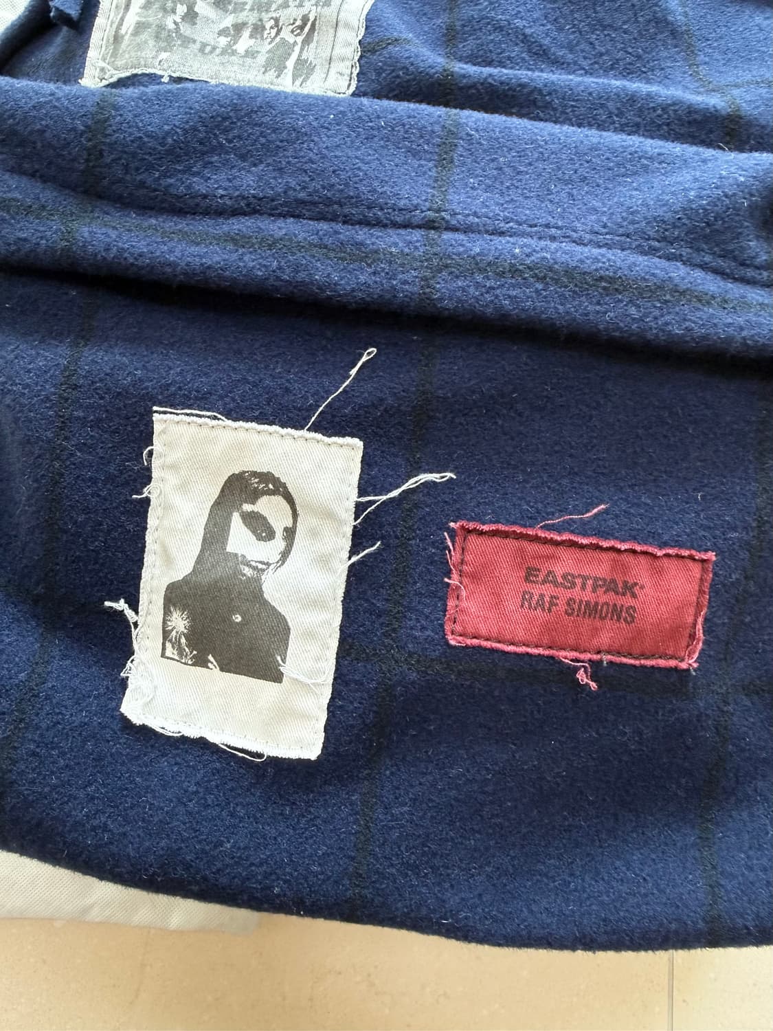 라프시몬스 이스트팩 08 패치백팩 상품이미지4