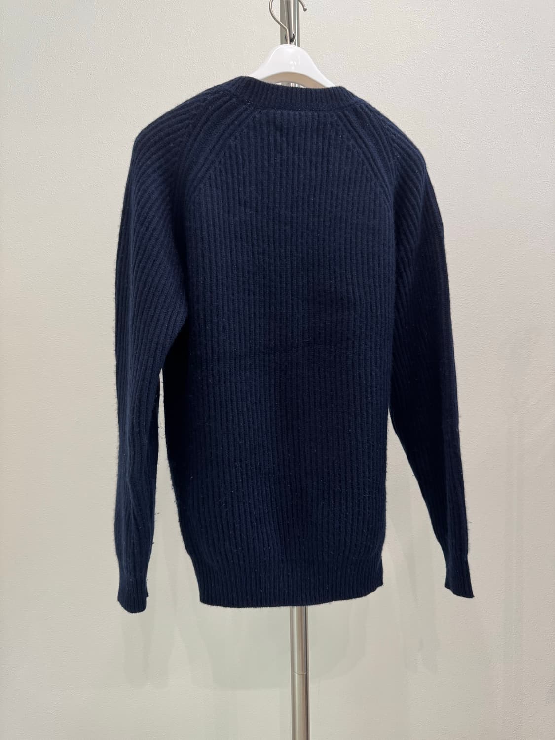 솔로이스트 14aw 캐시미어 네이비 스웨터 상품이미지8