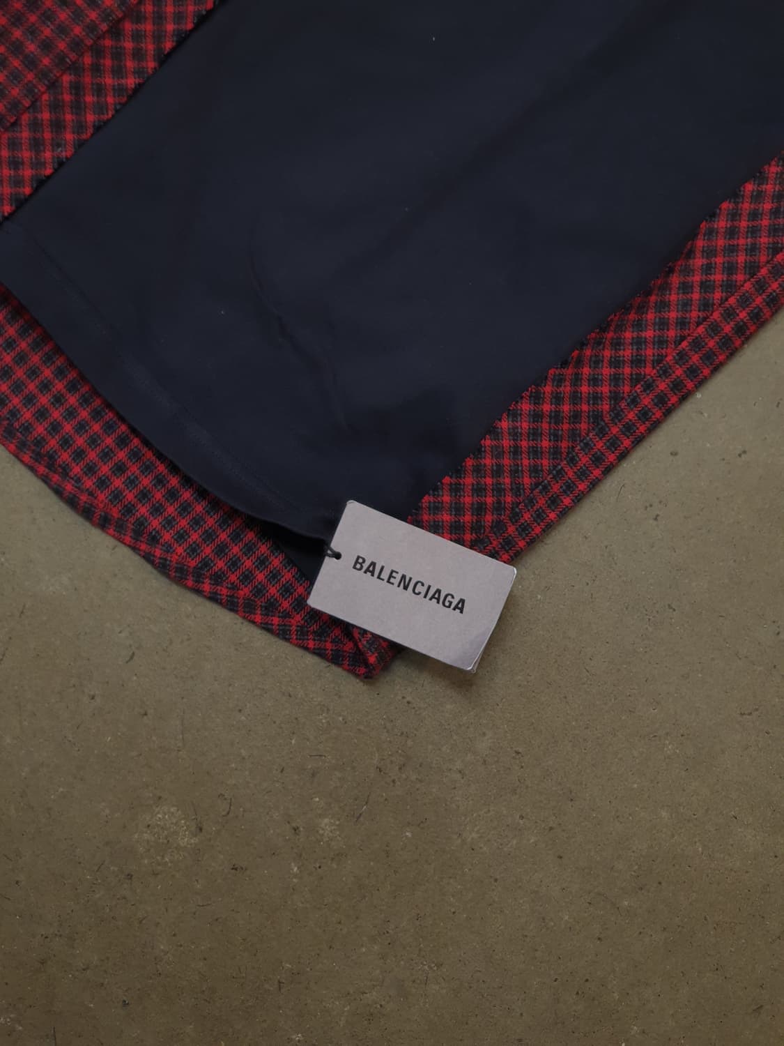 발렌시아가 체크 셔츠 레드/블랙 새상품✅️ 상품이미지5