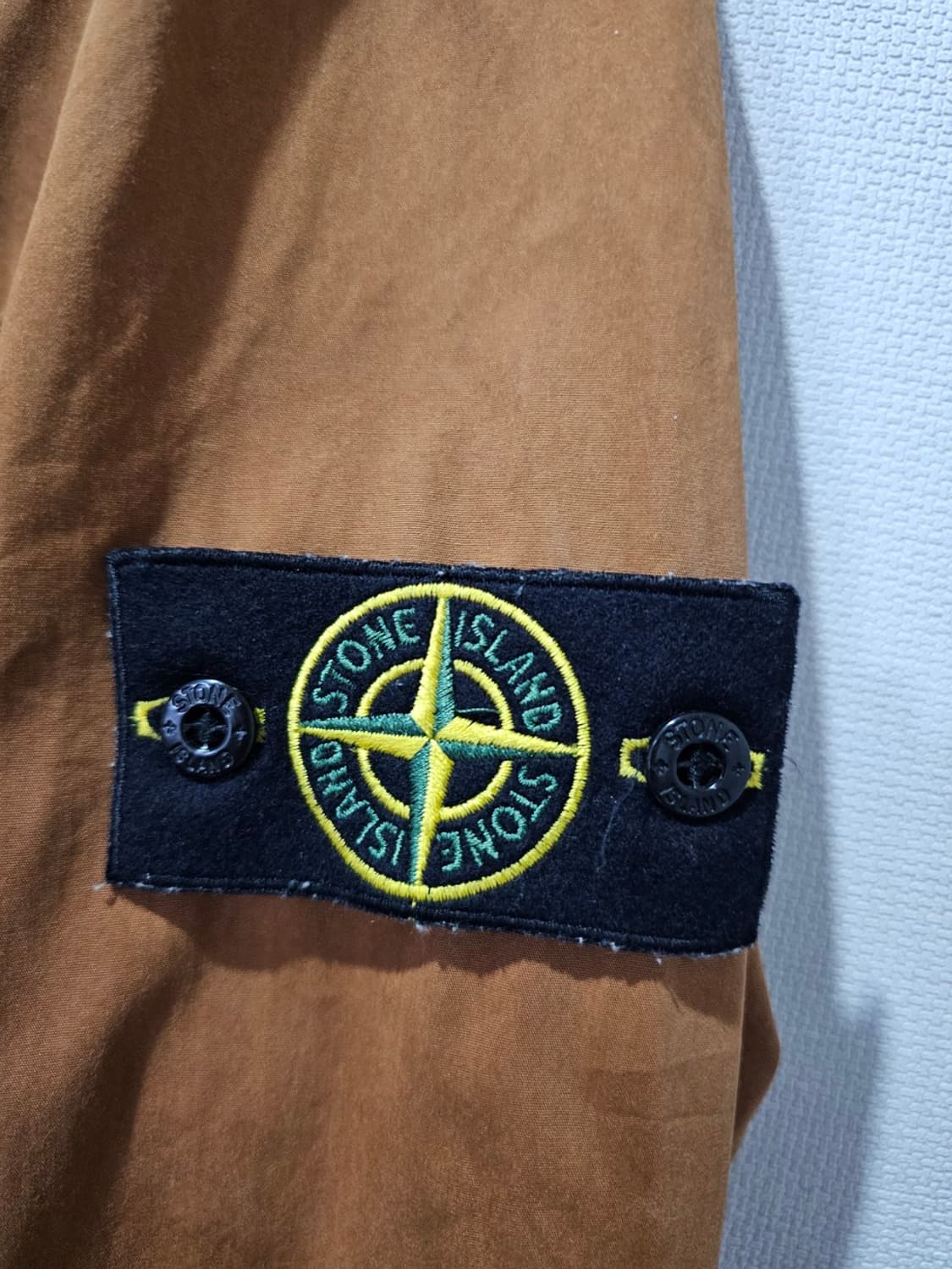 정품 스톤아일랜드 브라운 오버셔츠 100 / L 상품이미지4