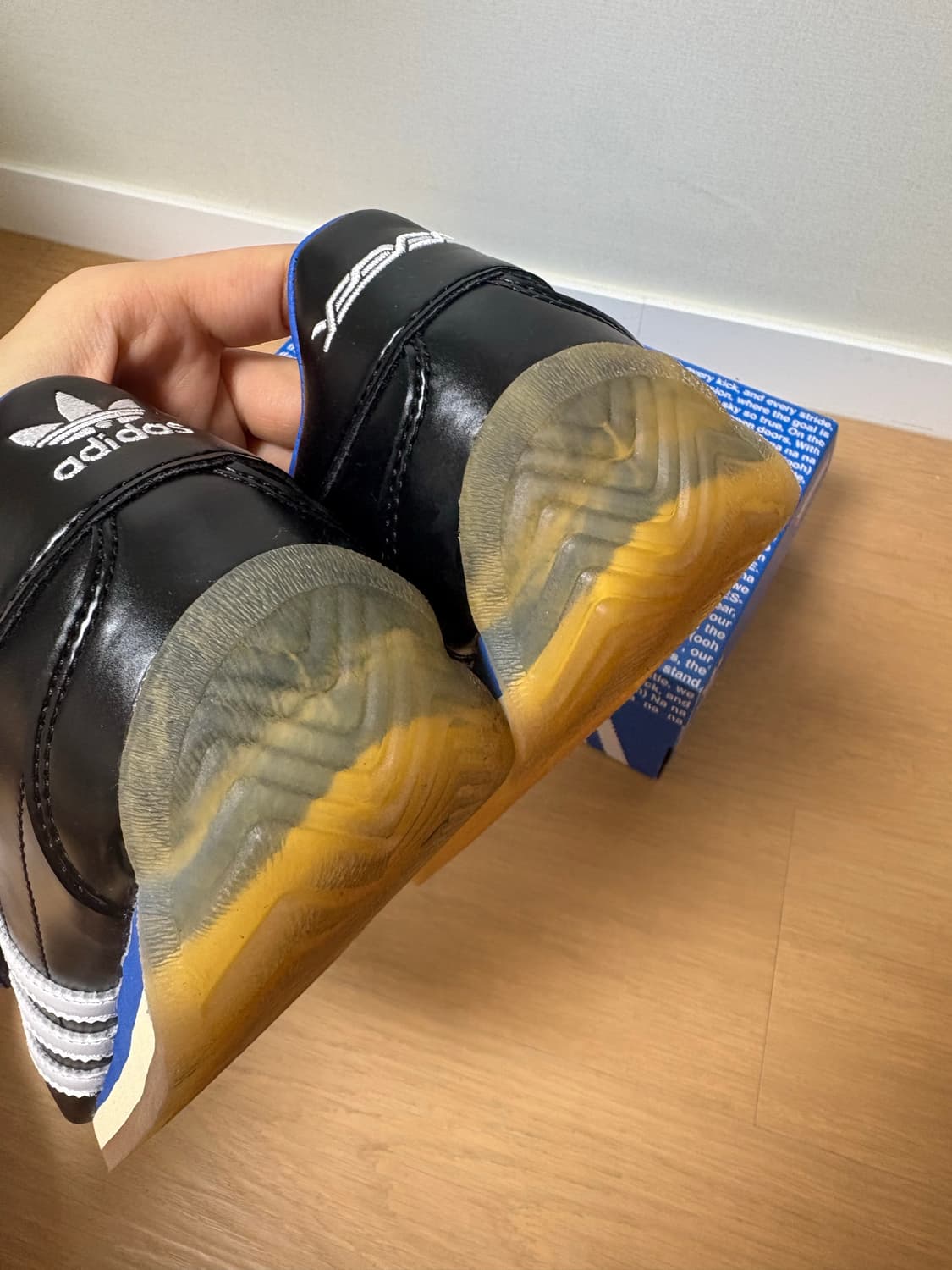 Adidas x Yeseyesee 컨트리 OG 코어 상품이미지5