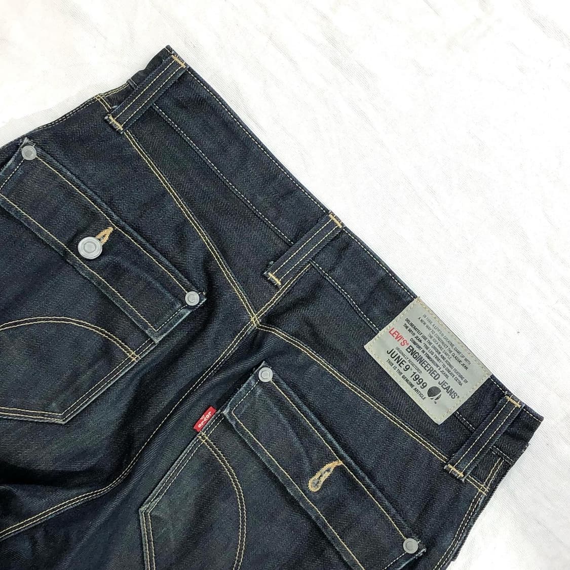 리바이스 엔지니어드 스티치 포인트 데님 팬츠 32 상품이미지4