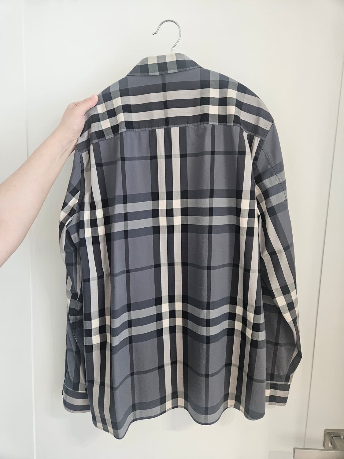 버버리셔츠판매한다 사이즈 105~110 상품이미지6