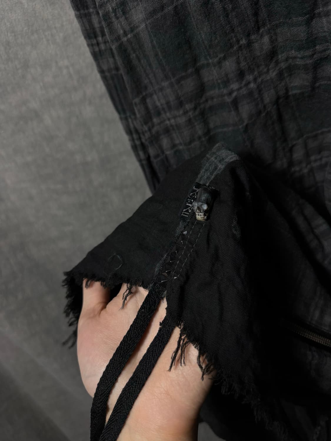 KMRii Distressed Plaid Long Shirt  상품이미지8