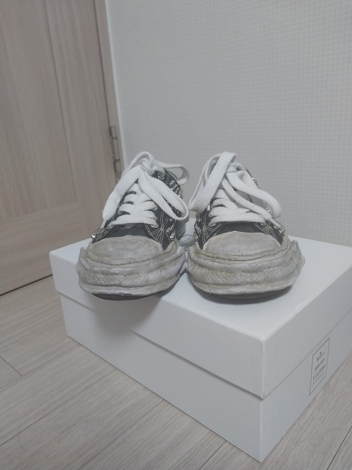 미하라야스히로 스터드 41사이즈 상품이미지2