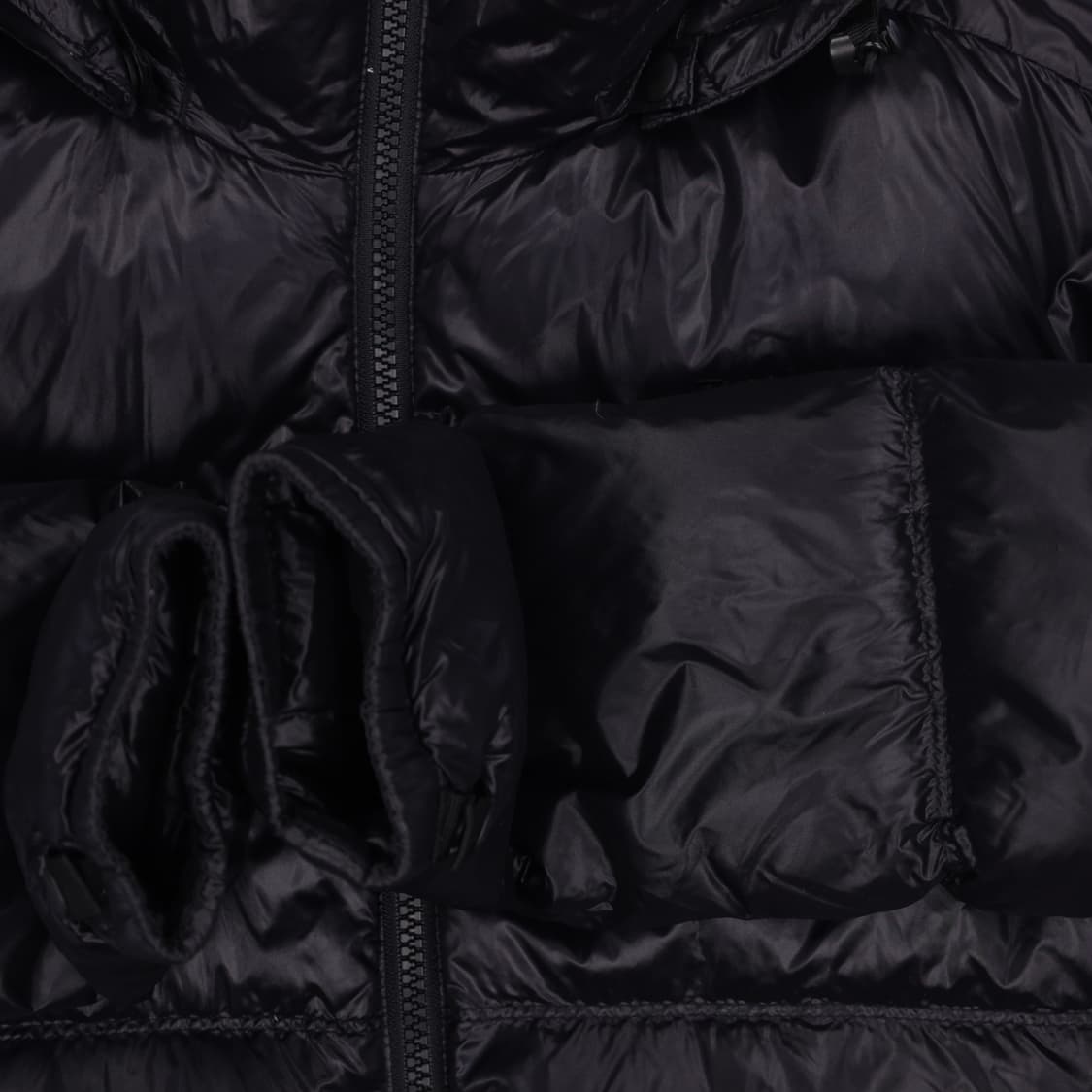 90 노스페이스 올블랙 유광 패딩 N7317 상품이미지6